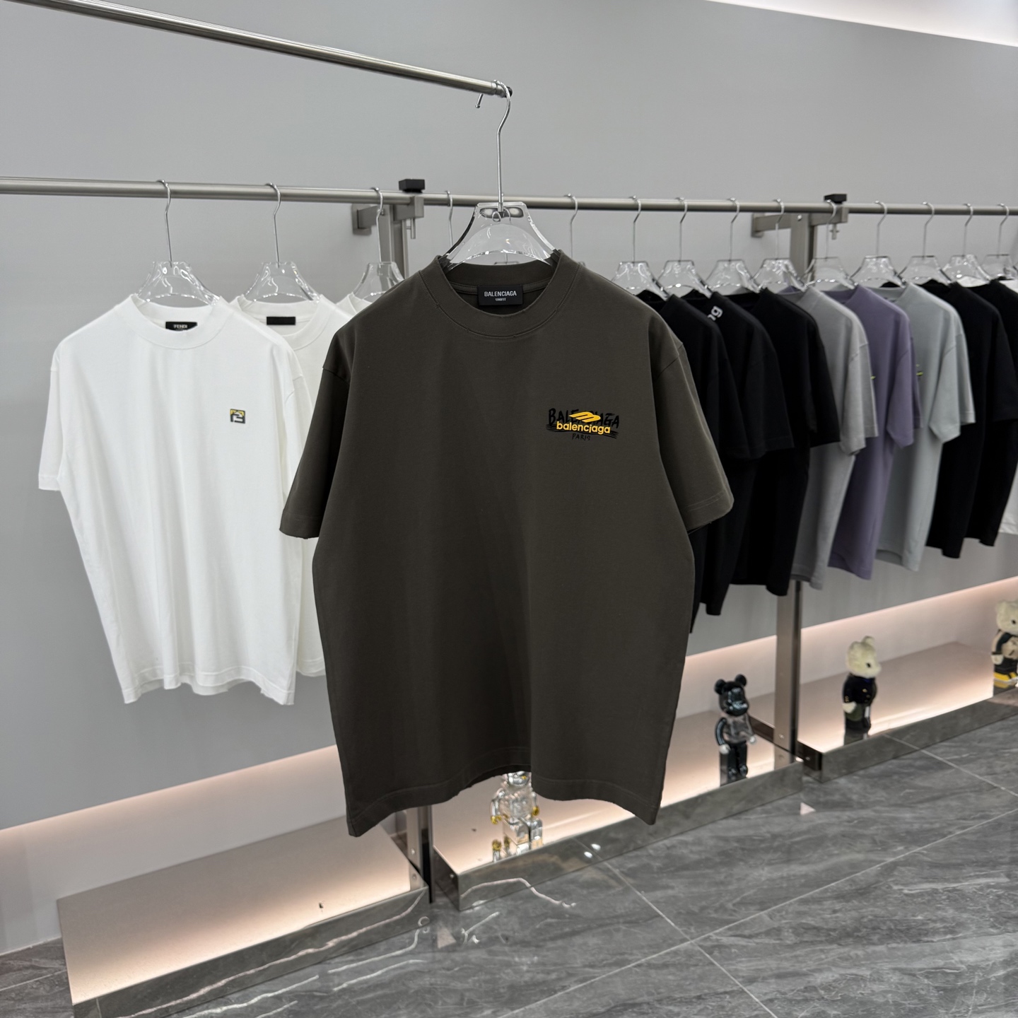 Balenciaga 2025 Fall/Winter Collection: Unisex Relaxed Fit Short Sleeve Tee