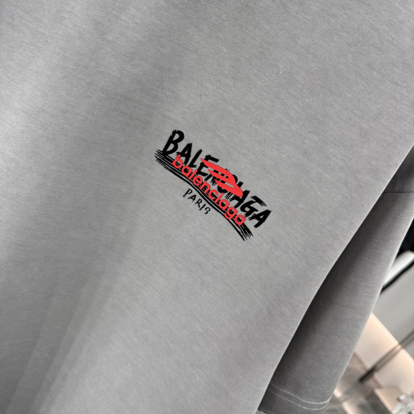 Balenciaga 2025 Fall/Winter T-Shirt Loose Fit Unisex Short Sleeve Tee 6 i1758386640817 2815 0 5