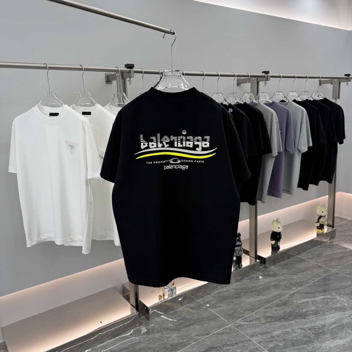 Balenciaga 2025 FW Washed Black Cotton Tee with Logo - Unisex 8 i1759031523963 9173 0 6