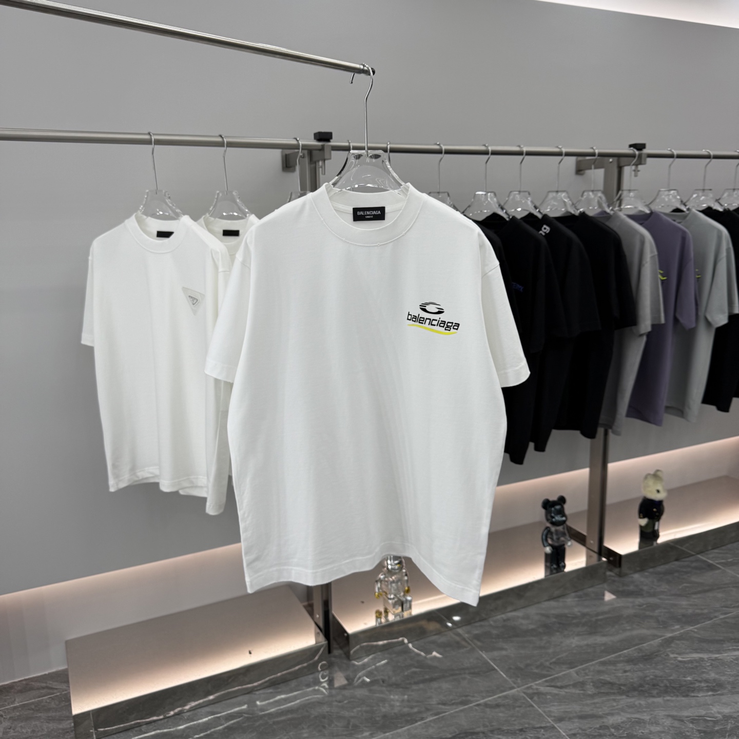 Balenciagaa 2025 New Paris Logo T-Shirt Unisex Cotton Short Sleeve Tee 1 i1759032234080 3111 0 0