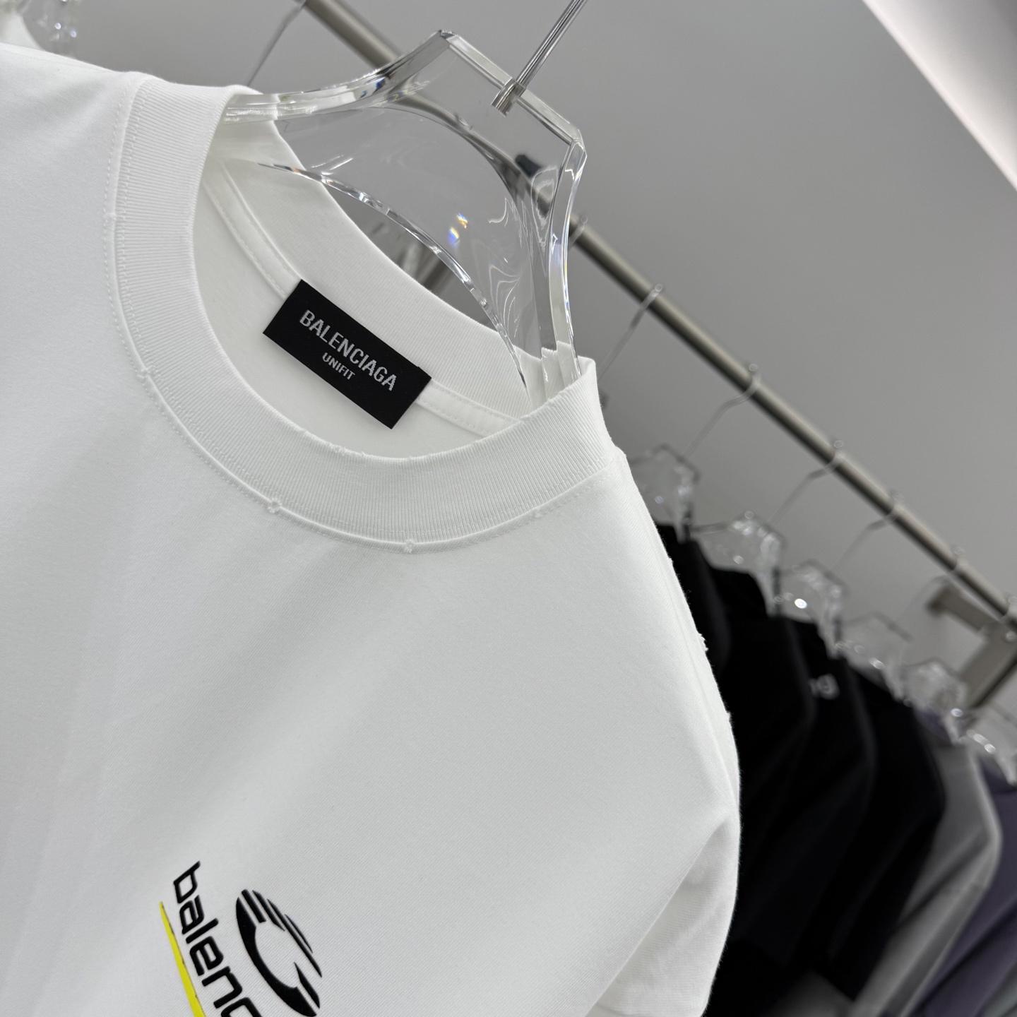 Balenciagaa 2025 New Paris Logo T-Shirt Unisex Cotton Short Sleeve Tee 4 i1759032235037 3945 0 3