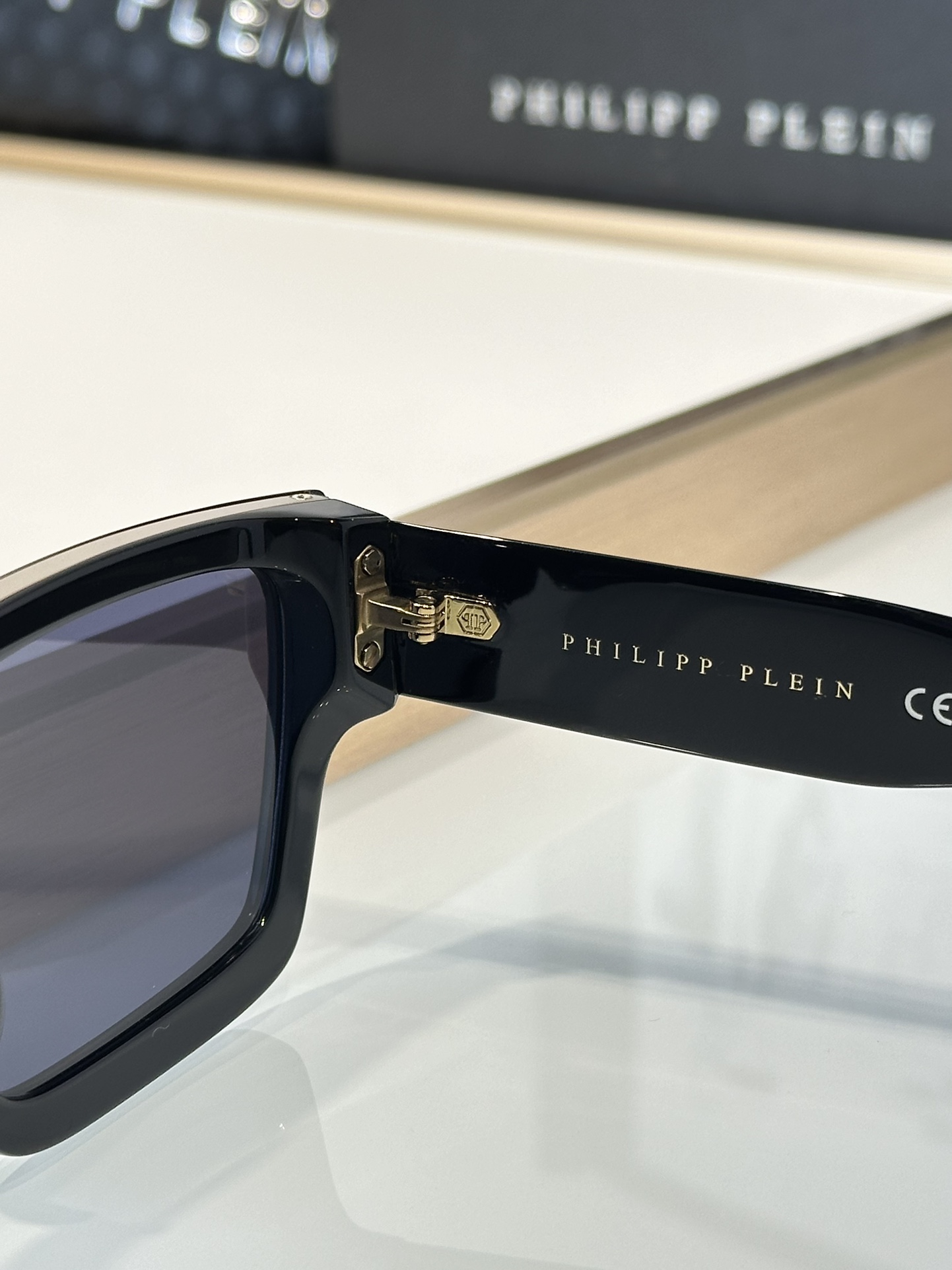  PhiliPP Plein
Mod：SP
Size：55-18-145
oroginal qualit