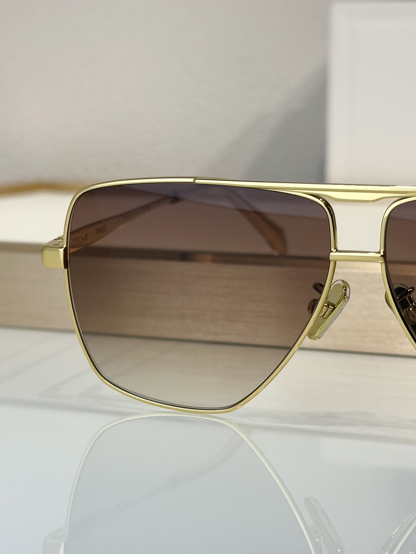 Designer Sunglasses CL40246U