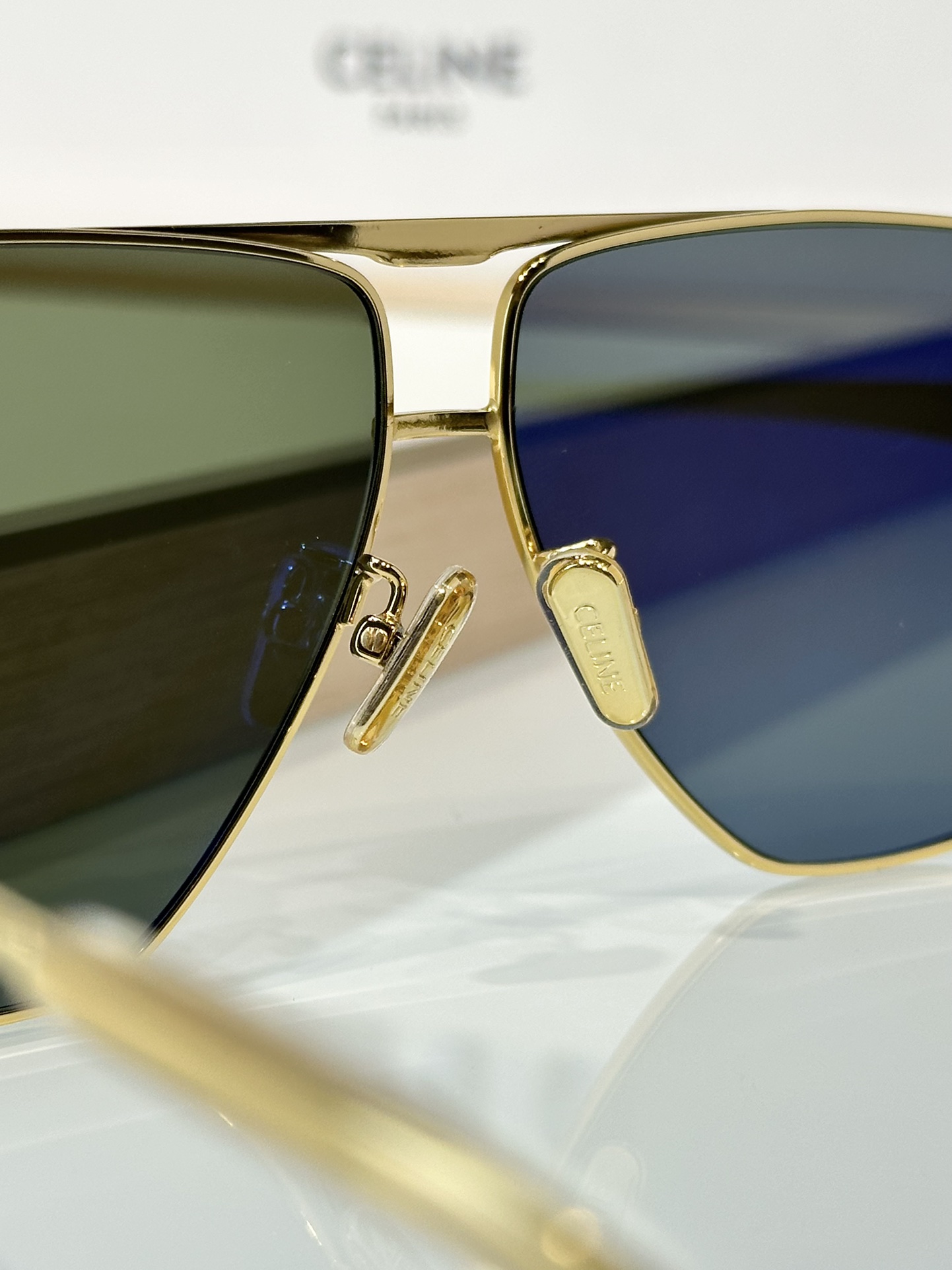 Designer Sunglasses CL40246U