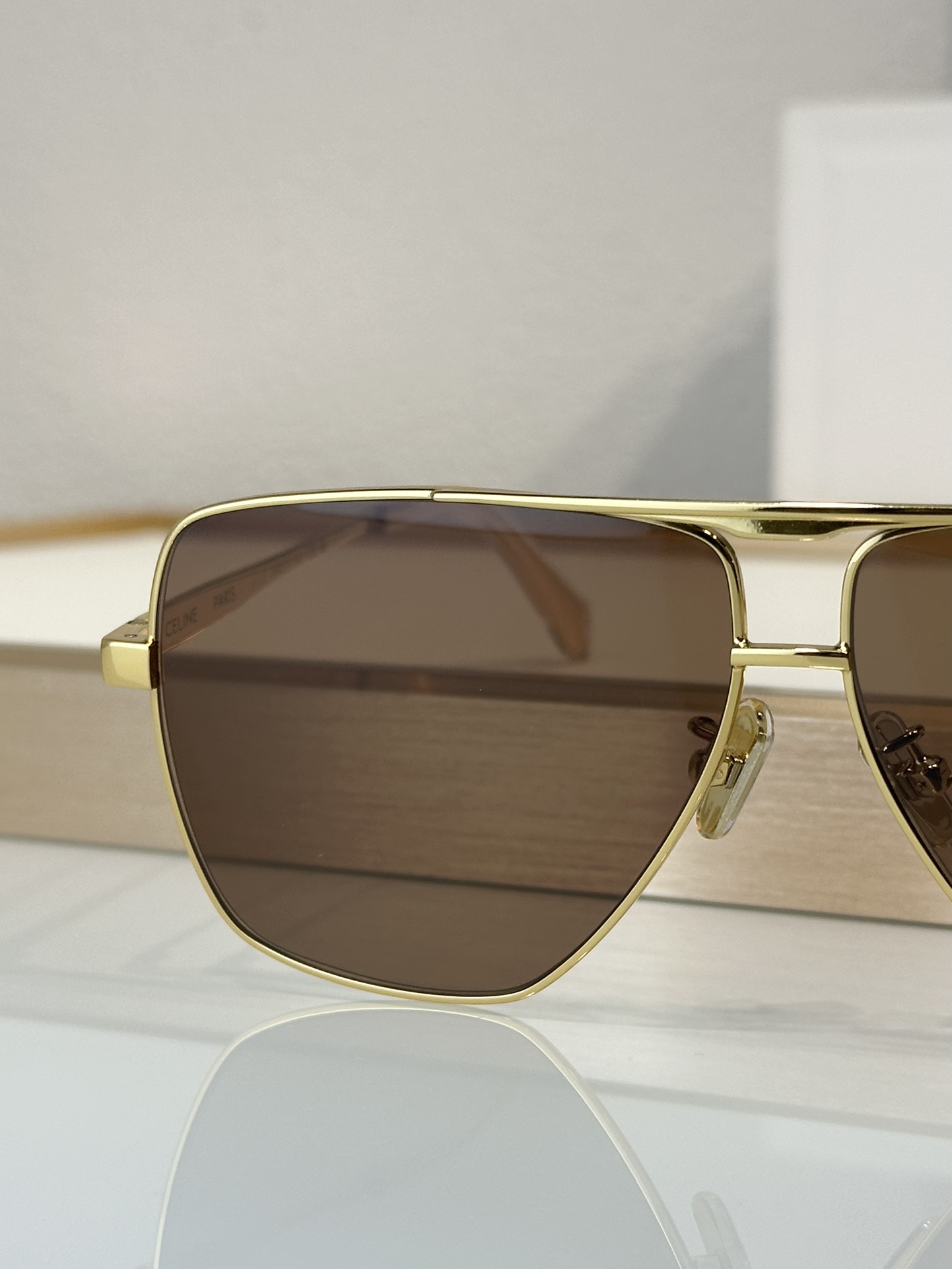 Designer Sunglasses CL40246U