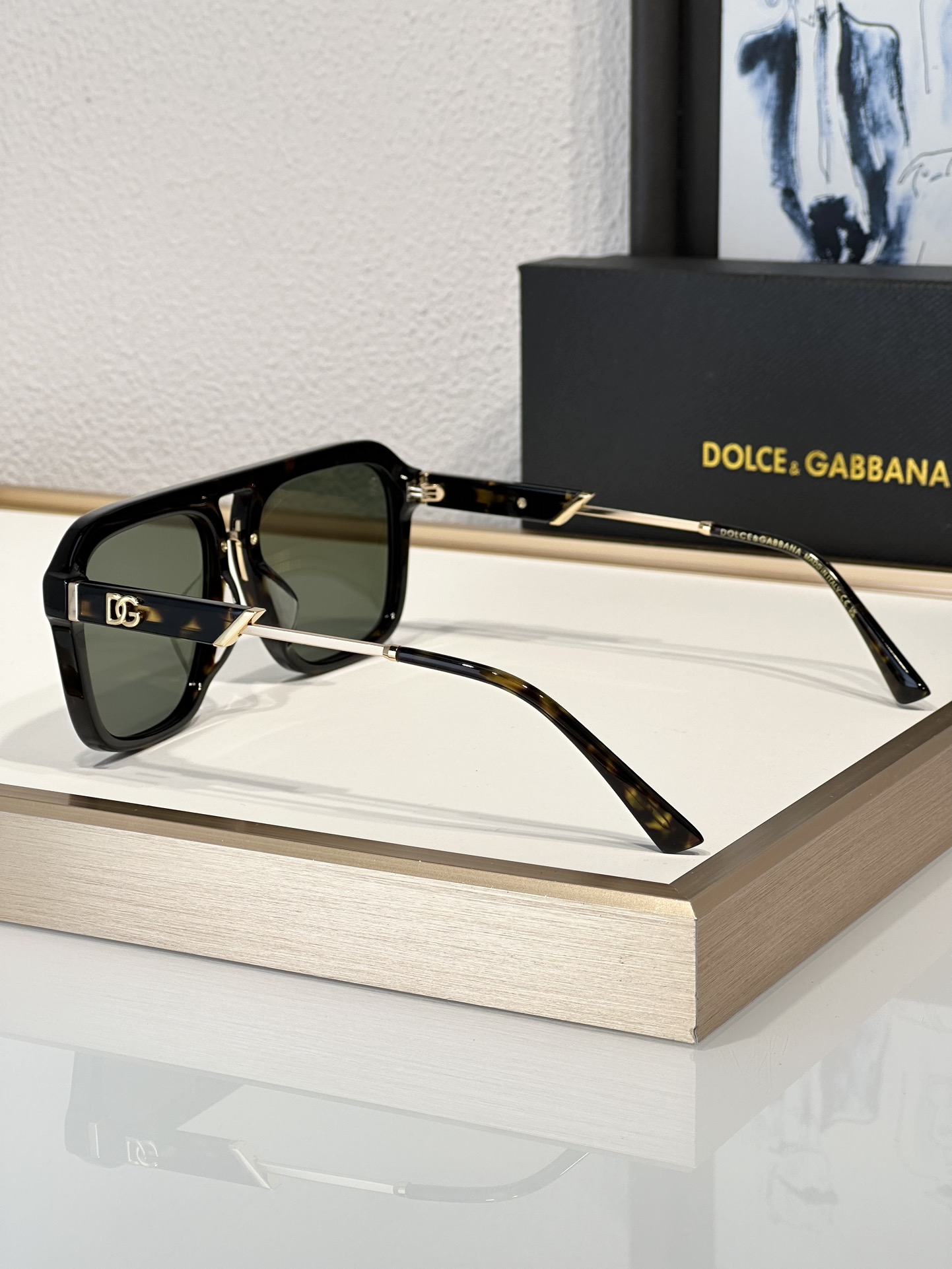 Designer Sunglasses DG8896