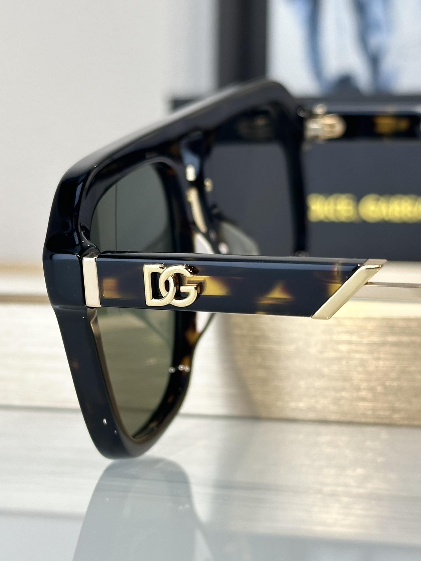 Designer Sunglasses DG8896