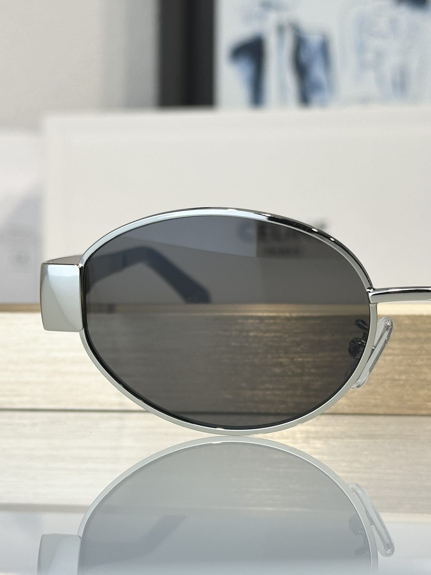 Designer Sunglasses CL40235U