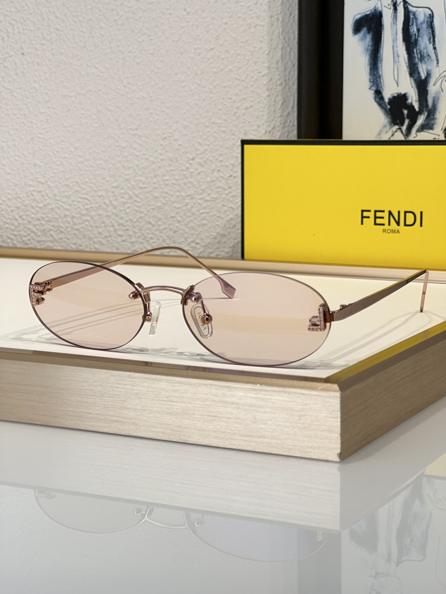 Designer Sunglasses FE4075US