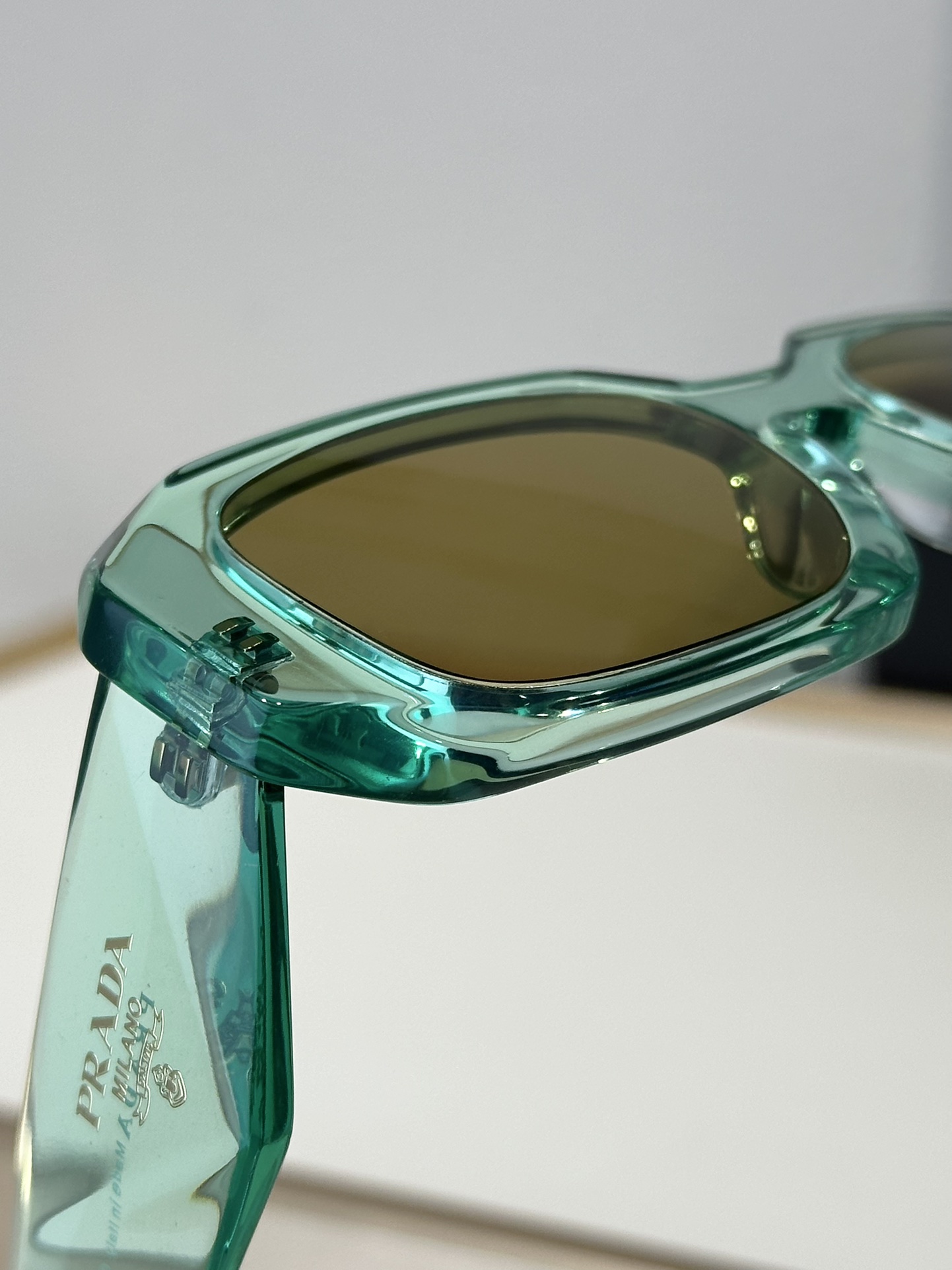 Designer Sunglasses SPR