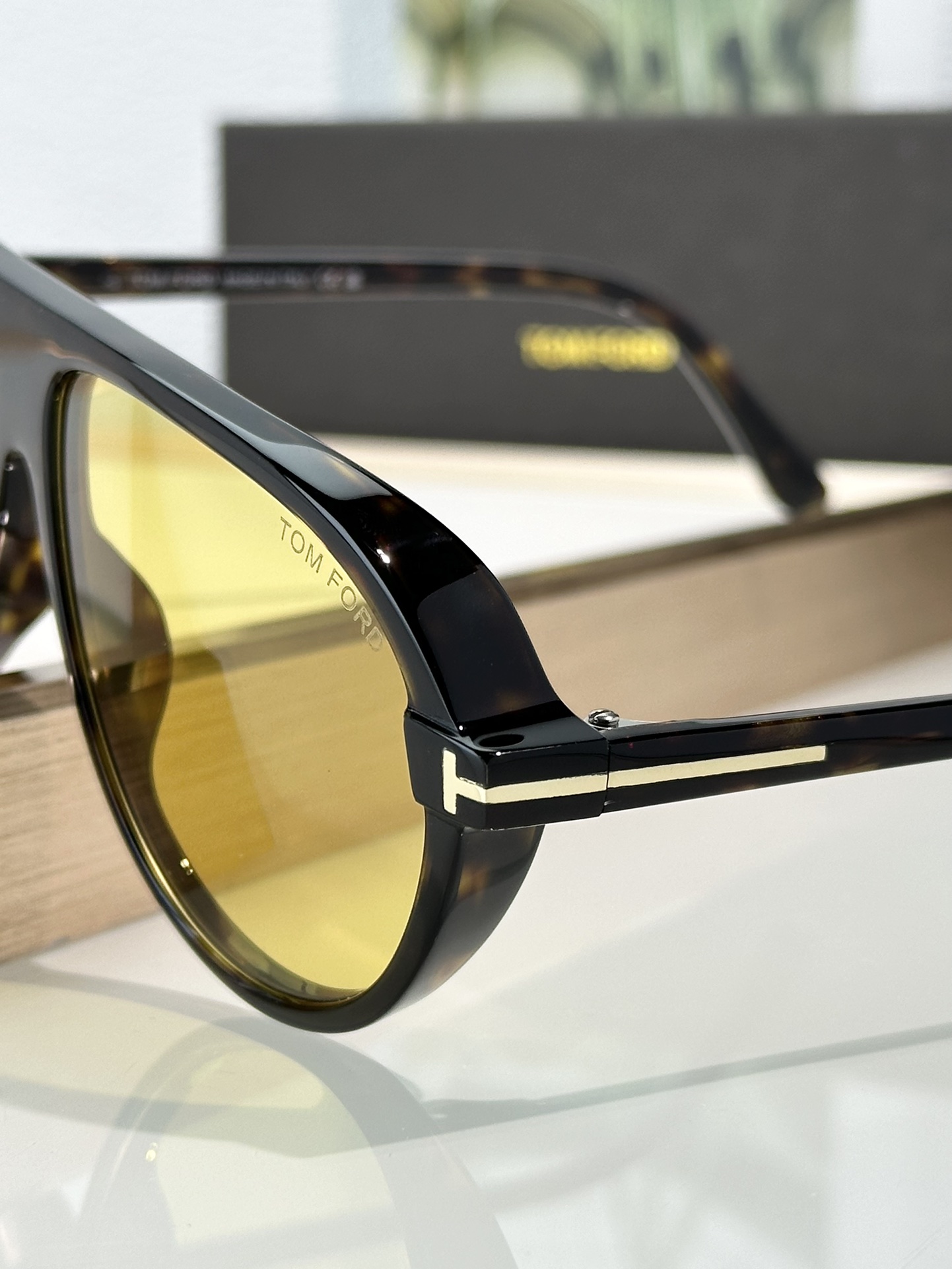 Tom Ford Sunglasses Tf1023