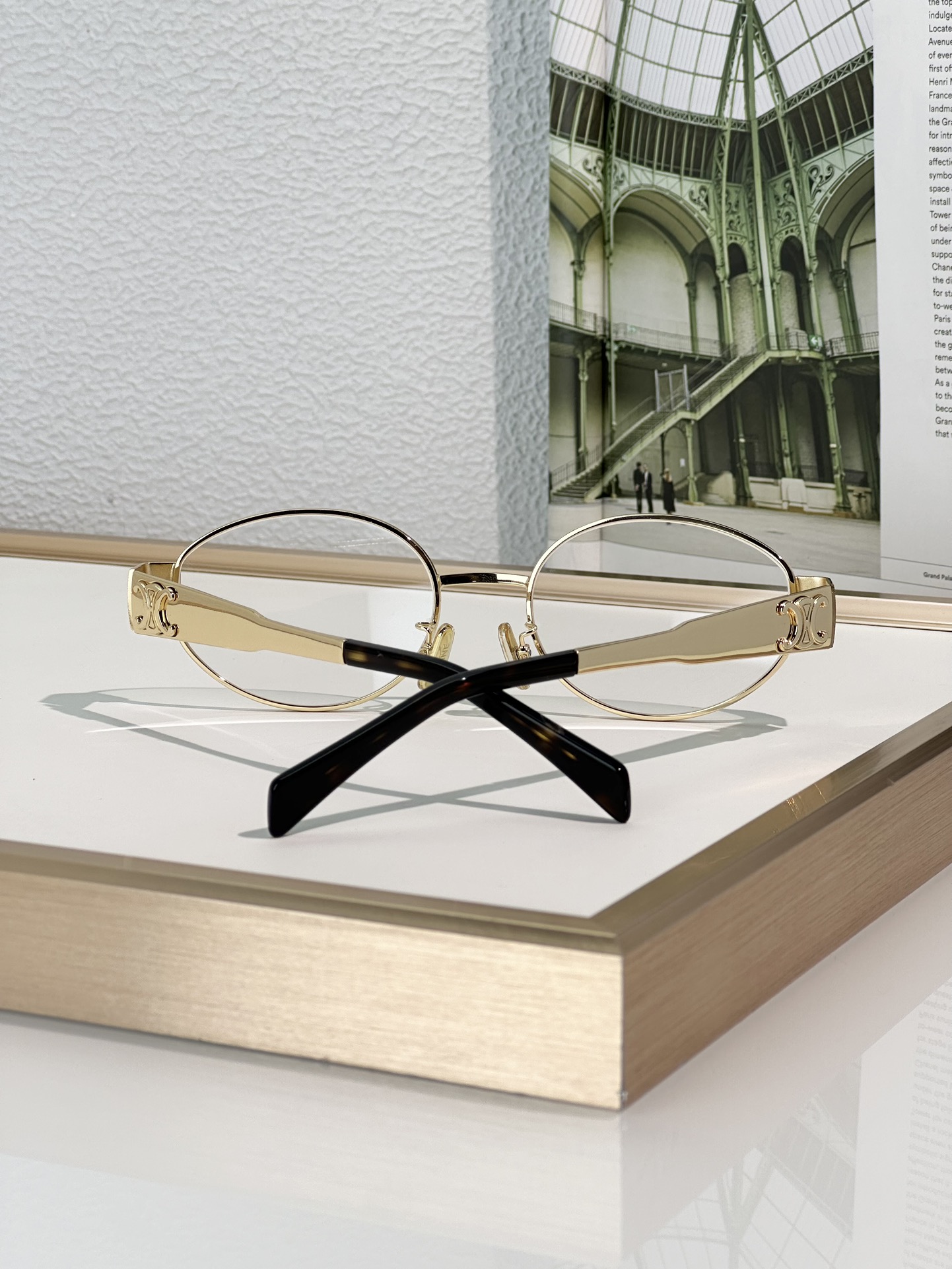 Designer Sunglasses CL40235U