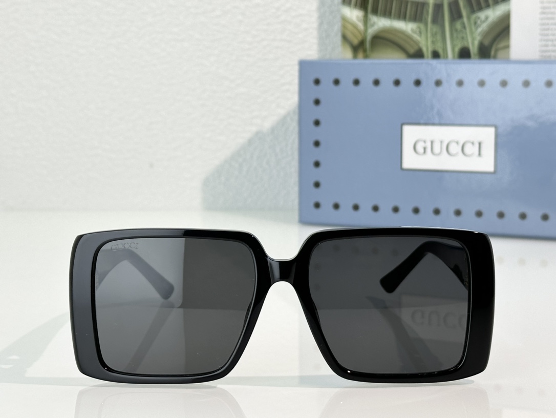  GUCC*
MODEL：GG1692SA
SIZE：53口18-145
