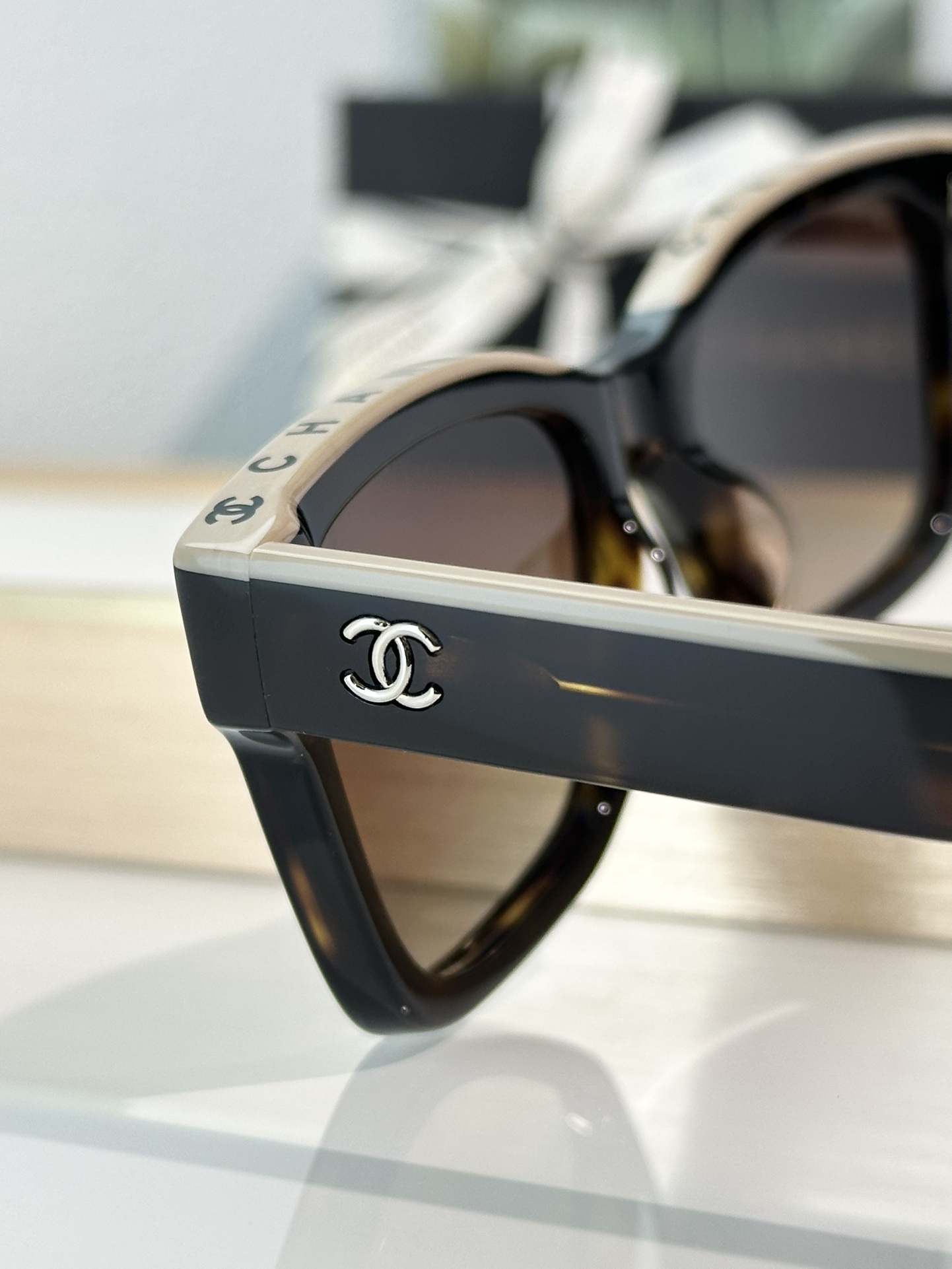 Chanel Sunglasses Ch5417