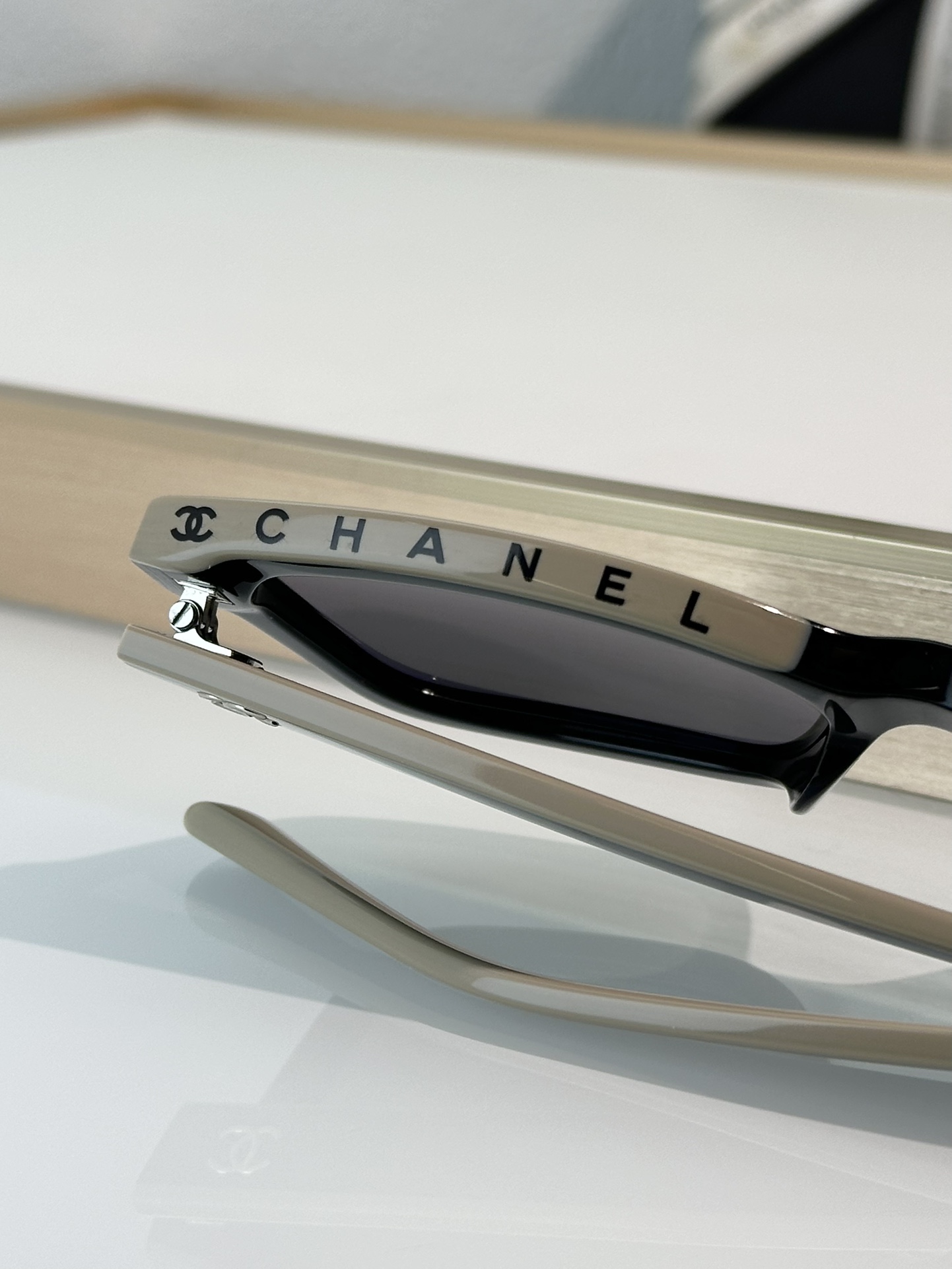 Chanel Sunglasses Ch5417