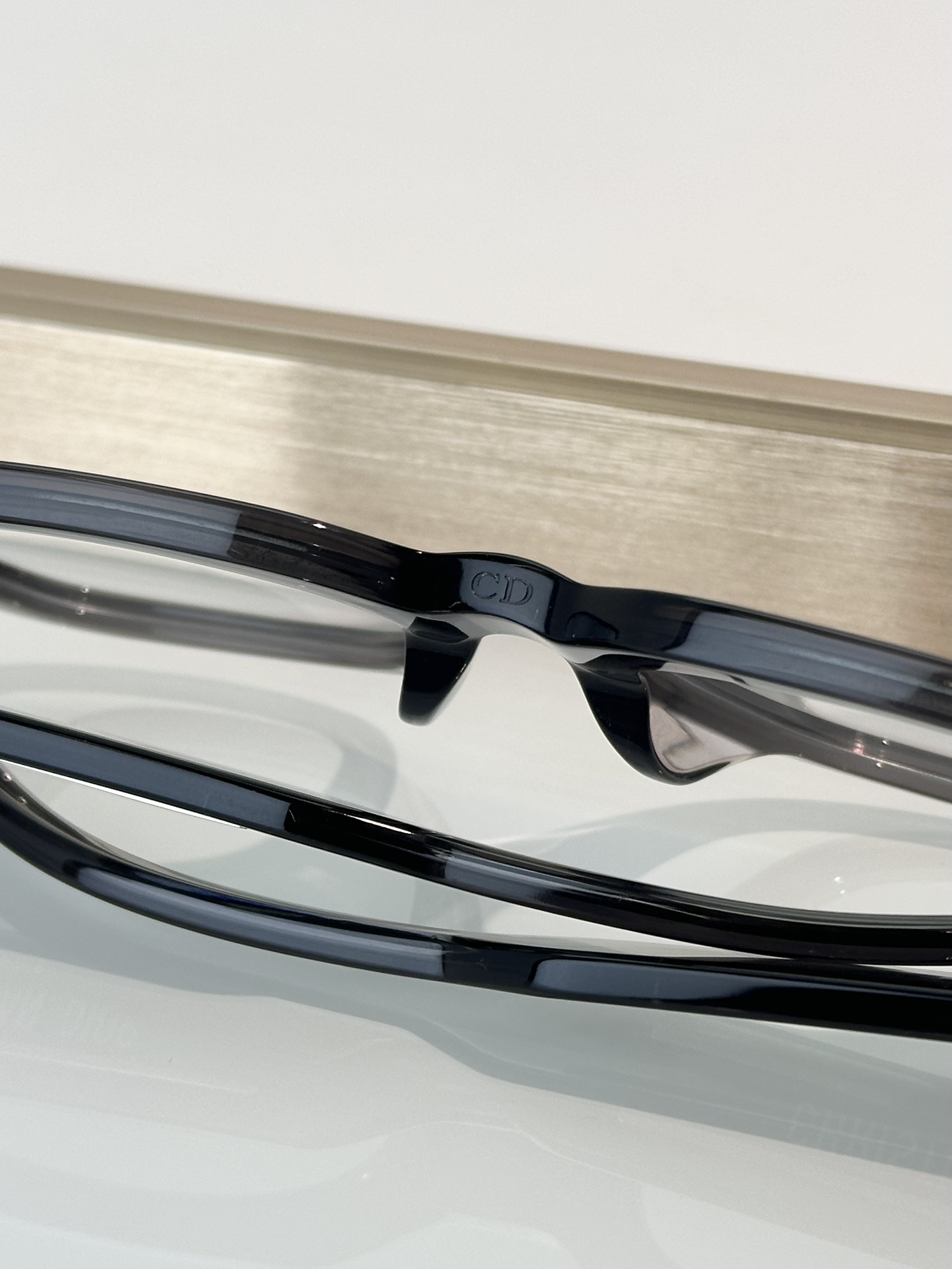Designer Sunglasses Signature