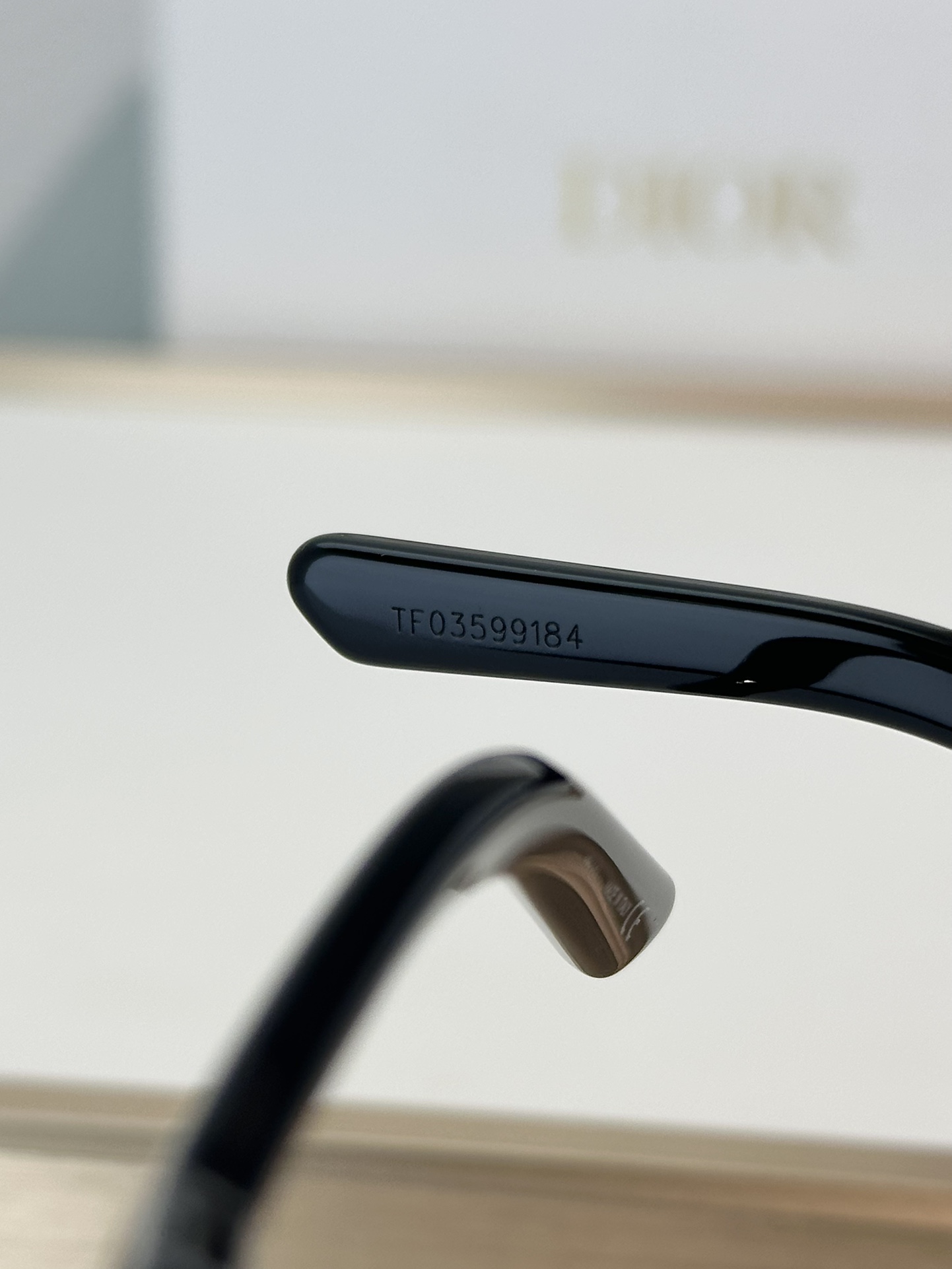 Designer Sunglasses Signature