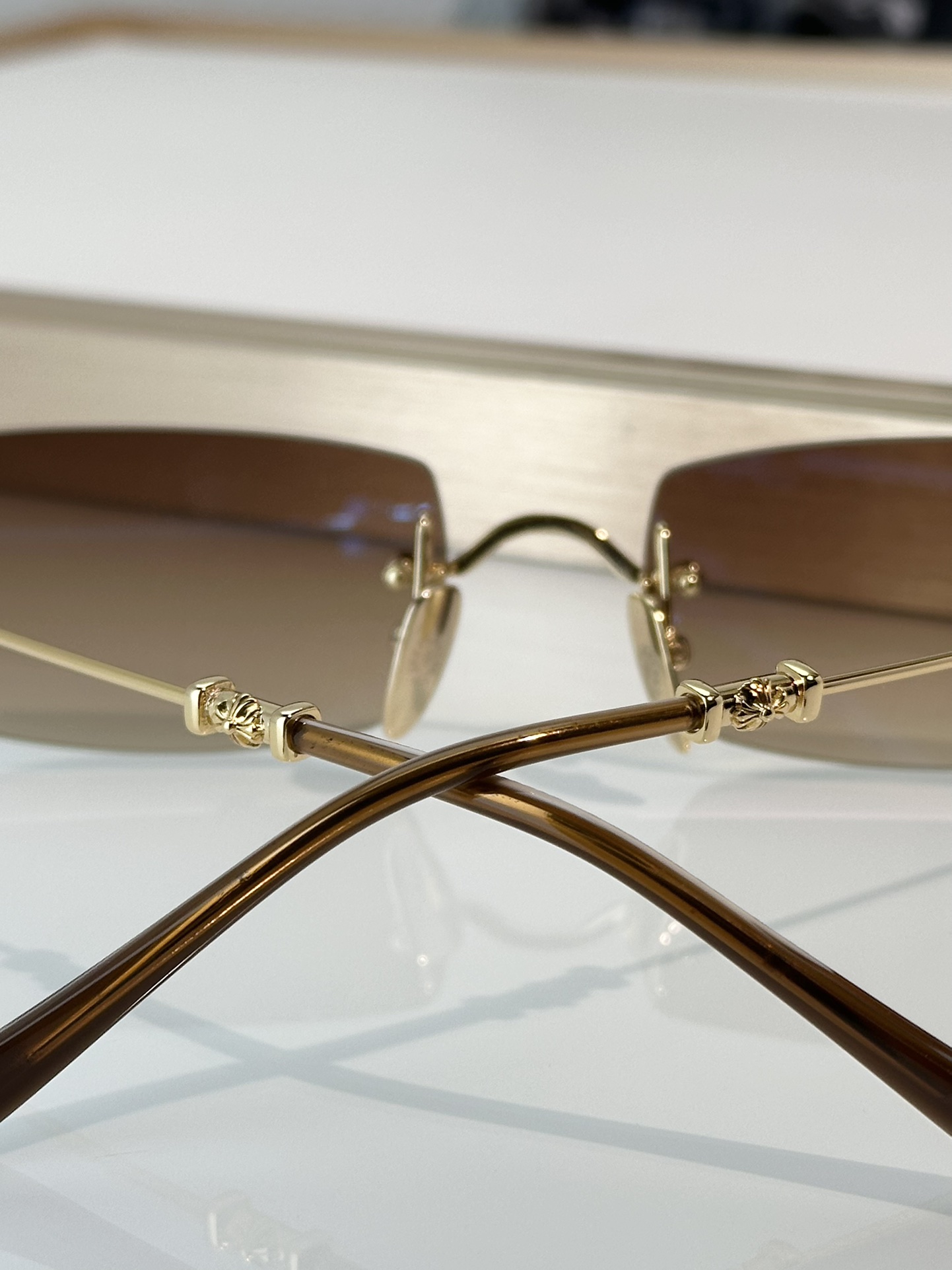 Designer Sunglasses pills