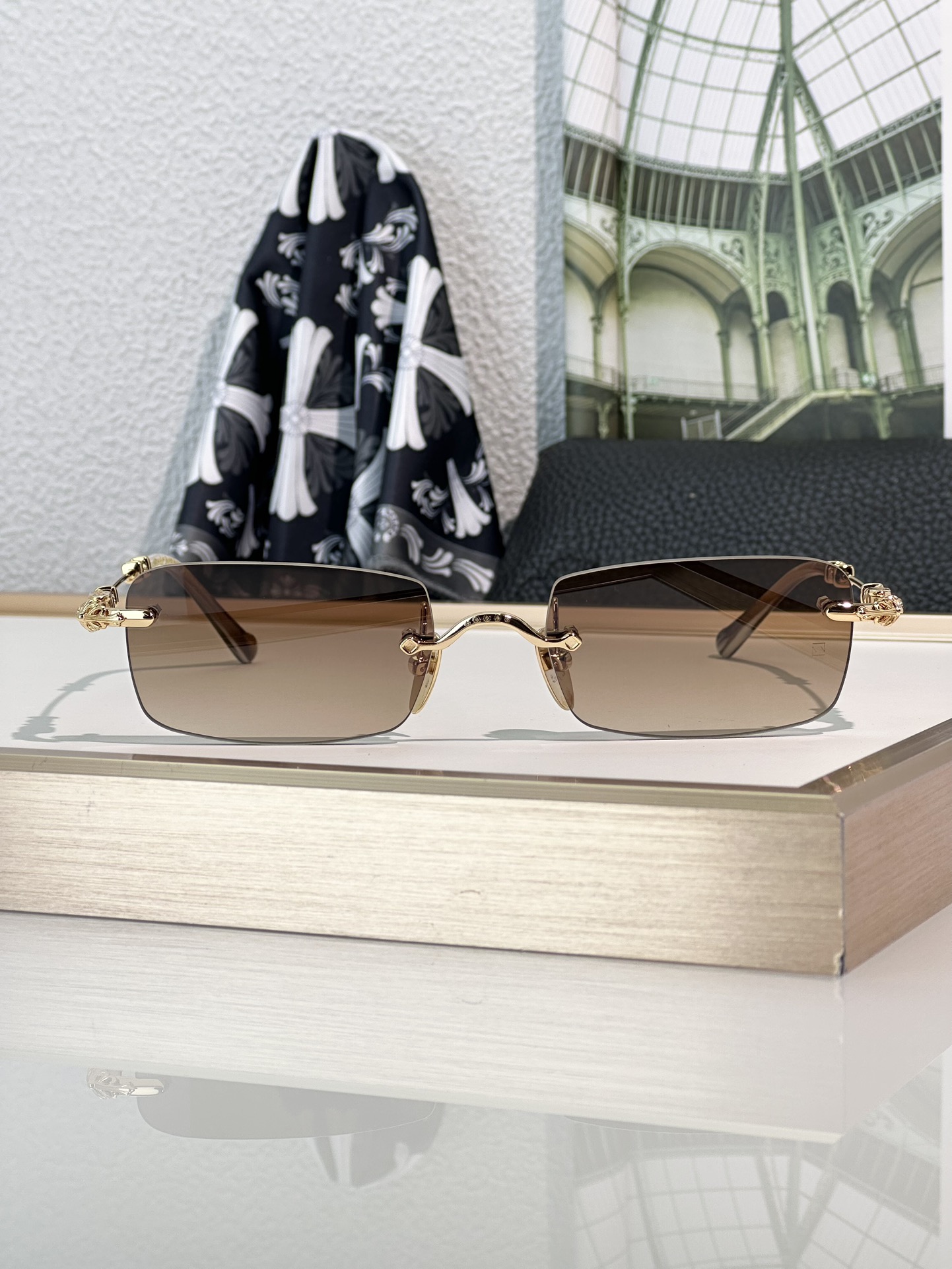 Designer Sunglasses pills