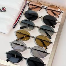 MONCLER Mod: ML0224 size:52-19-145 MONCLER Mod: ML0224 size:52-19-145