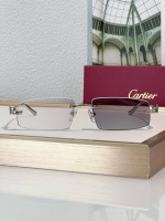 Cartie*Mod: CT0505Sphoto Photo Chromic Panthère de Cartier משקפי שמש, מתכת ללא שפה, גימור זהוב חלק, צורה מלבנית ועדשות שיפוע חומות. 1 Cartie*Mod: CT0505Sphoto Photo Chromic Panthère de Cartier משקפי שמש, מתכת ללא שפה, גימור זהוב חלק, צורה מלבנית ועדשות שיפוע חומות.