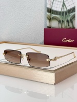 Cartie*Mod: CT0505Sphoto Photo Chromic Panthère de Cartier משקפי שמש, מתכת ללא שפה, גימור זהוב חלק, צורה מלבנית ועדשות שיפוע חומות. 1 Cartie*Mod: CT0505Sphoto Photo Chromic Panthère de Cartier משקפי שמש, מתכת ללא שפה, גימור זהוב חלק, צורה מלבנית ועדשות שיפוע חומות.