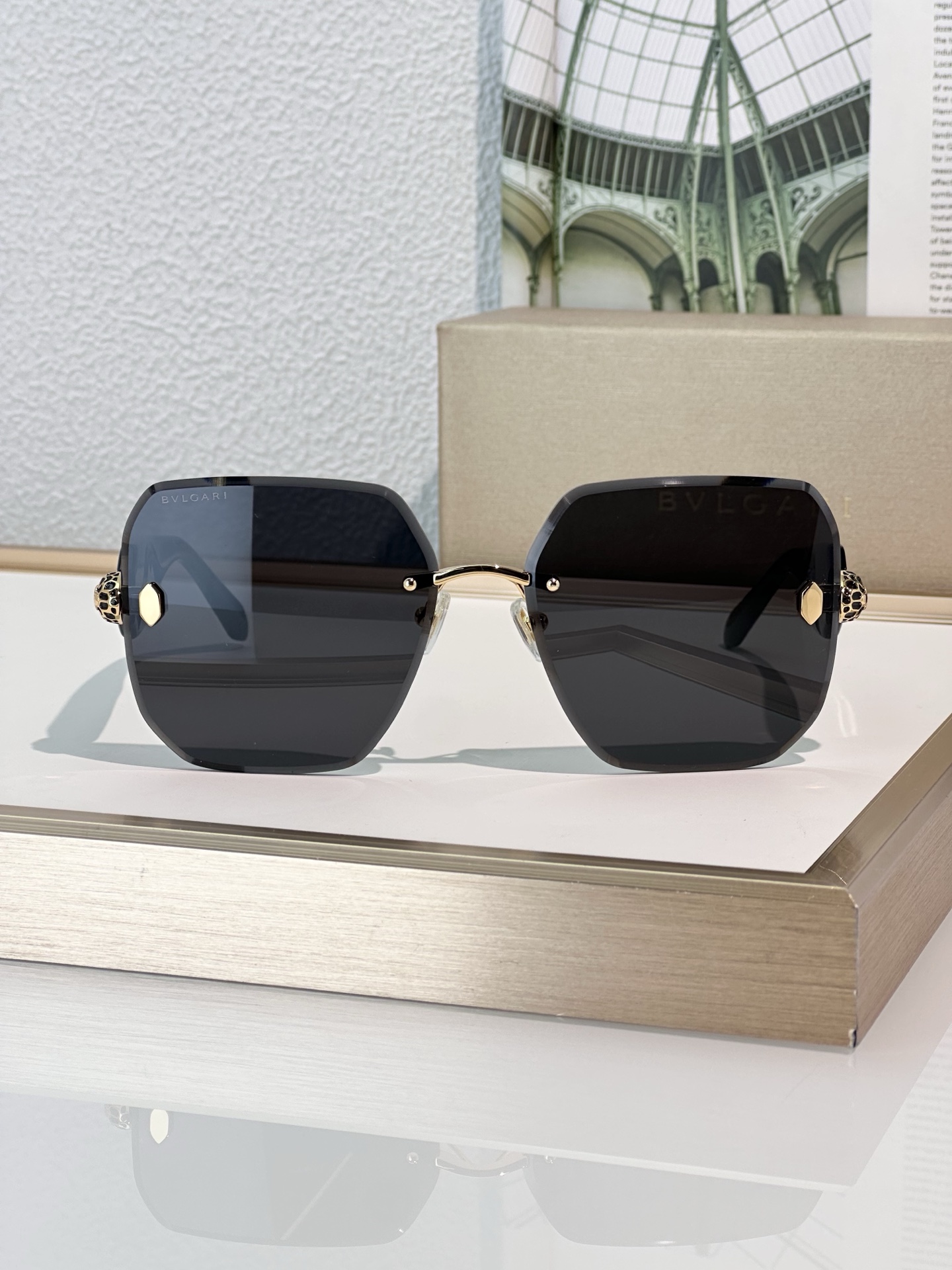 Bvlgari Sunglasses BV40009