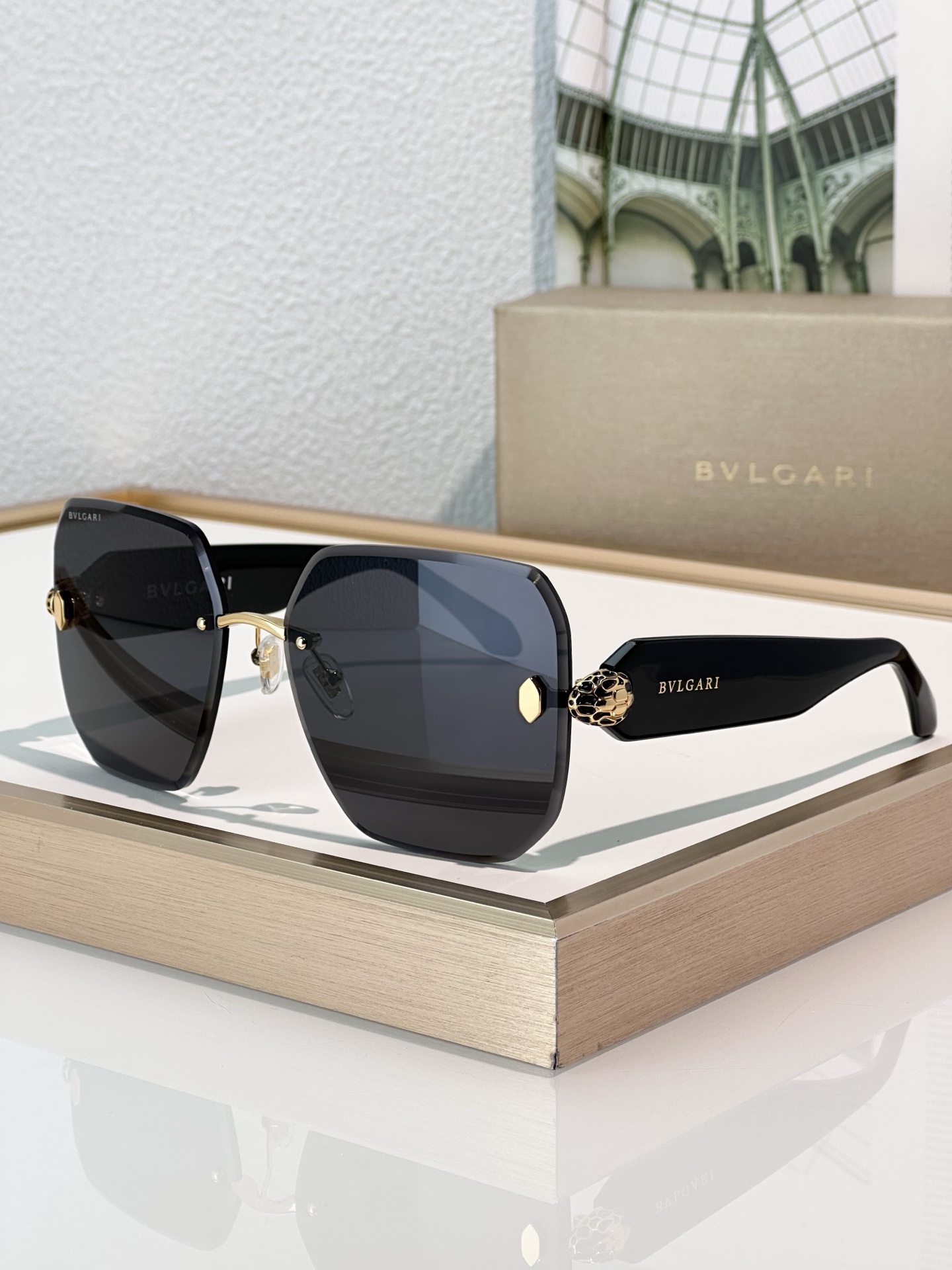 Bvlgari Sunglasses BV40009