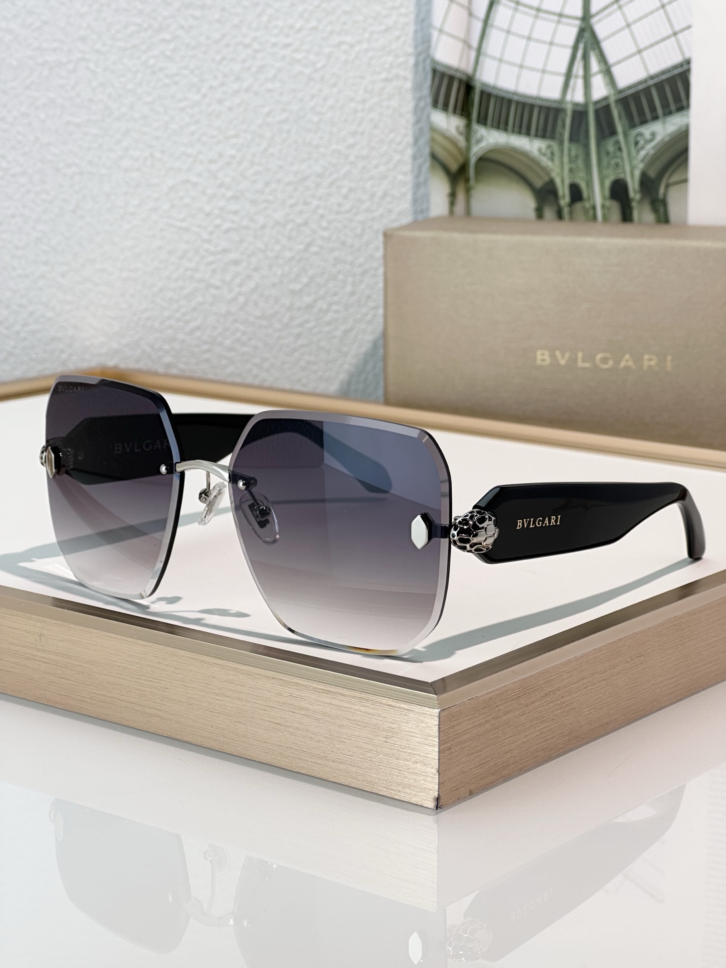 Bvlgari Sunglasses BV40009