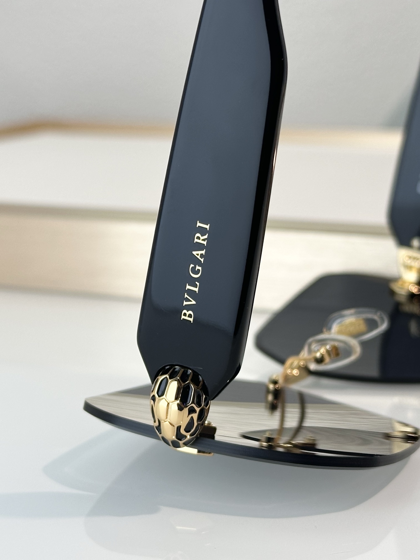 Bvlgari Sunglasses BV40009