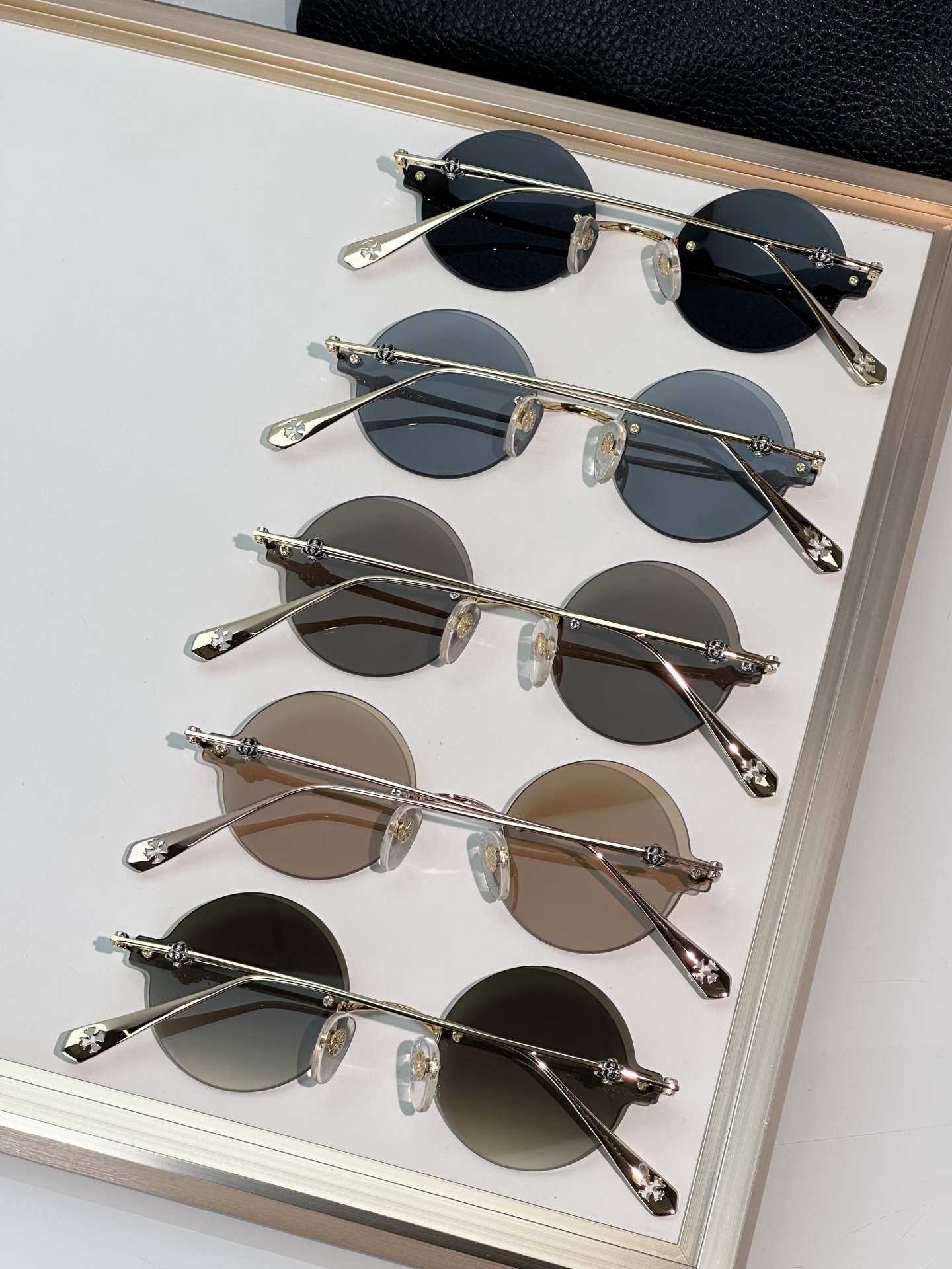 Chrome Hearts CH5712 Round Sunglasses - Stylish Shades with Unique Accents 2 i1737459659905 5971 0 1