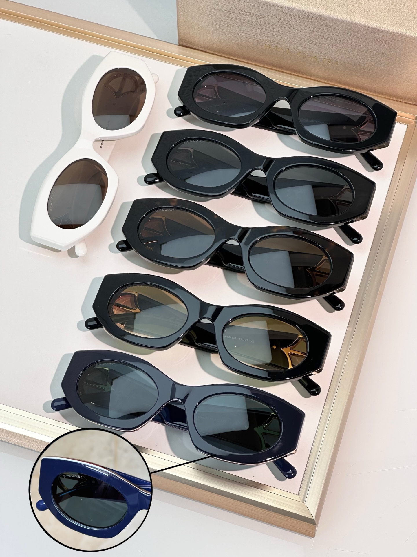  赵丽颖同款BVLGAR
MODEL：BV40049I
SIZE：51口22-145
