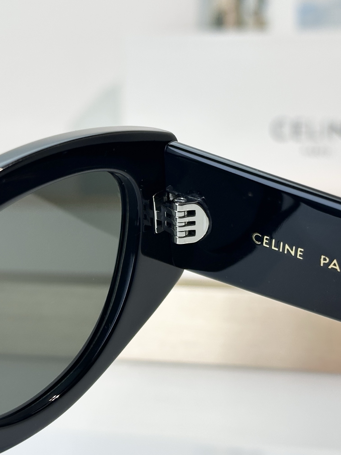 Designer Sunglasses CL40308