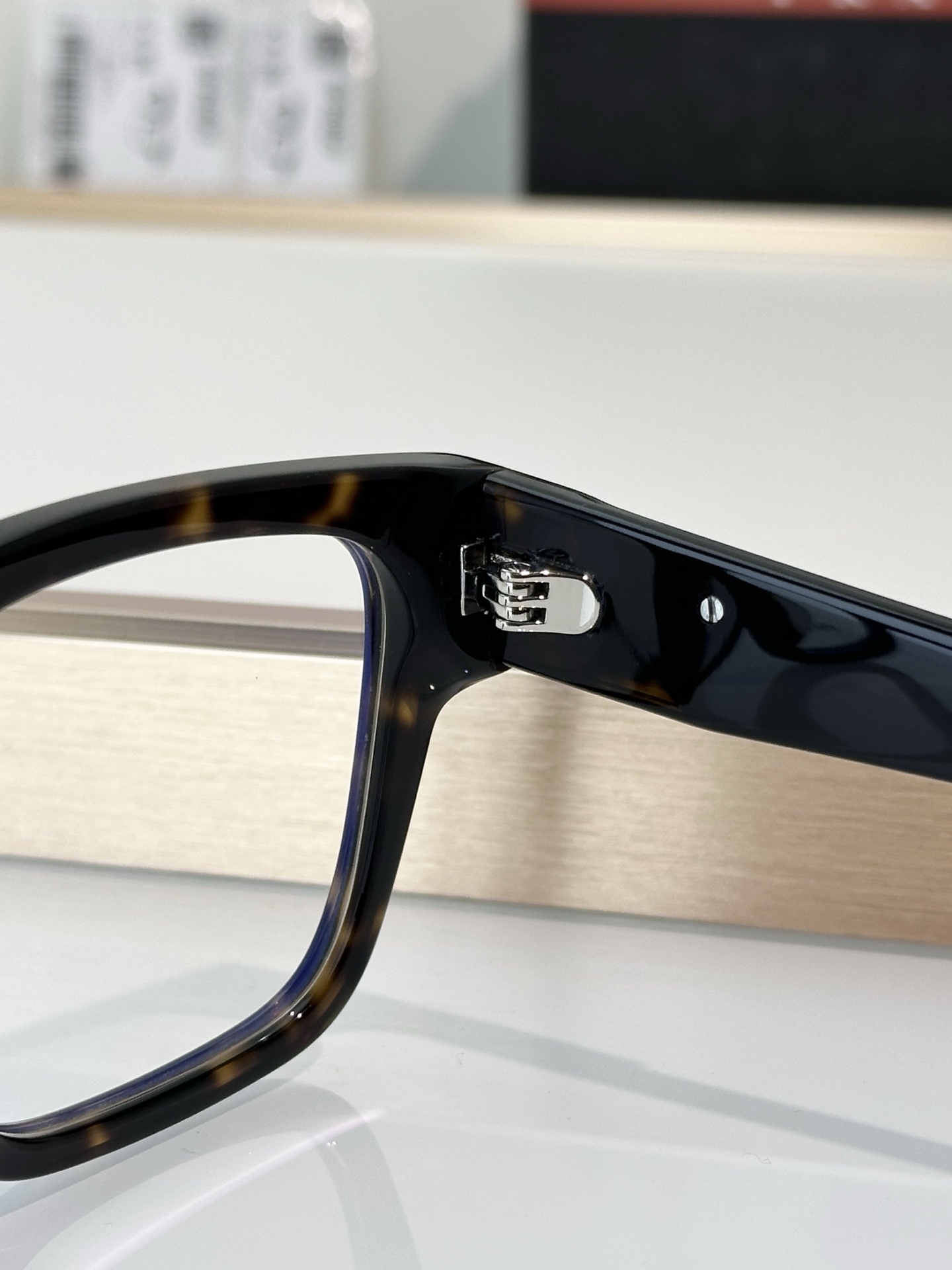 Designer Sunglasses VPR08Z-F