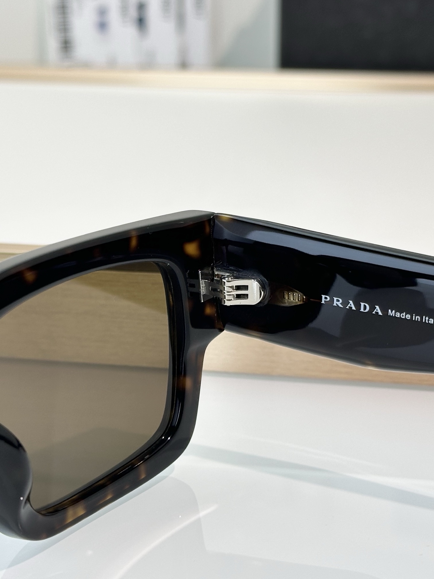 Designer Sunglasses SPR