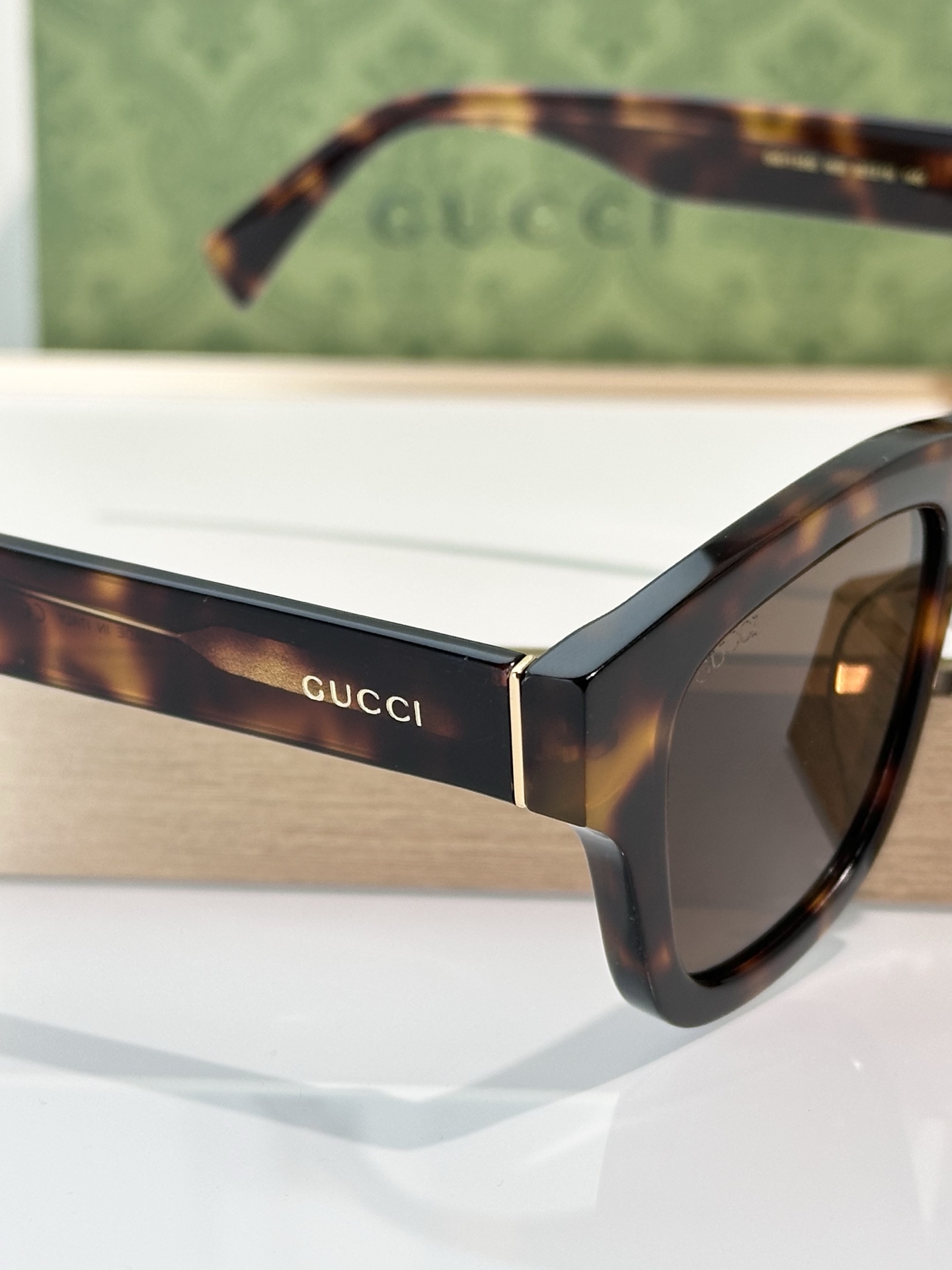 Designer Sunglasses GG1135S