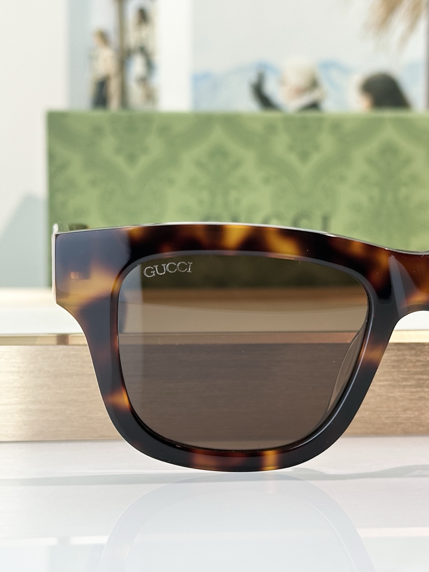 Designer Sunglasses GG1135S