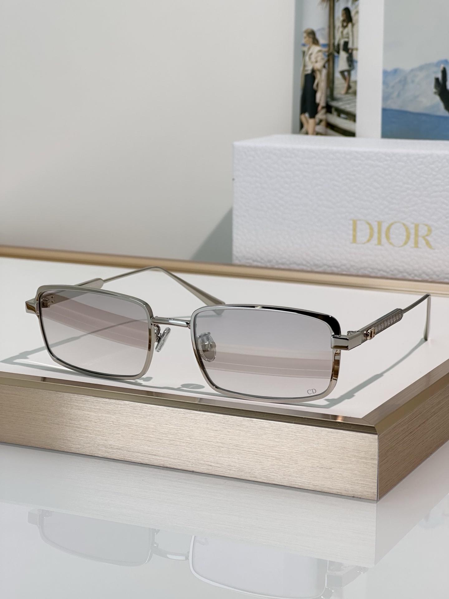 Dior Cannage S2U Gold-Tone Metal Sunglasses with Brown Gradient Lenses 6 i1747986731343 7428 0 4