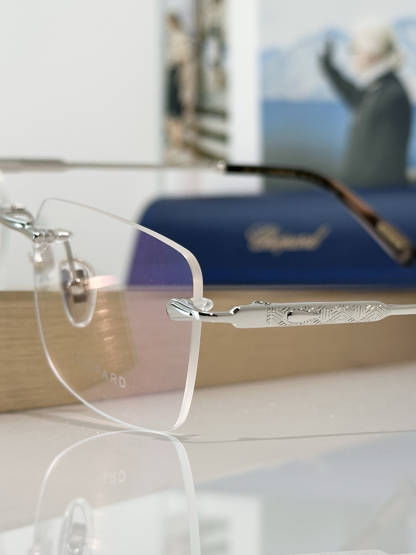 Designer Sunglasses VCHG57