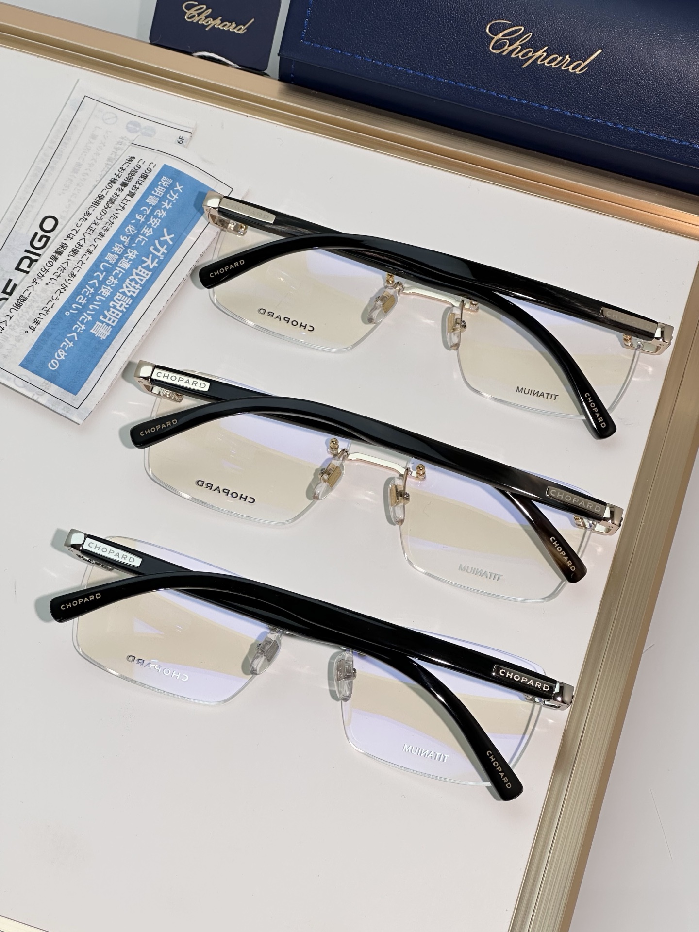 Designer Sunglasses VCHL103J