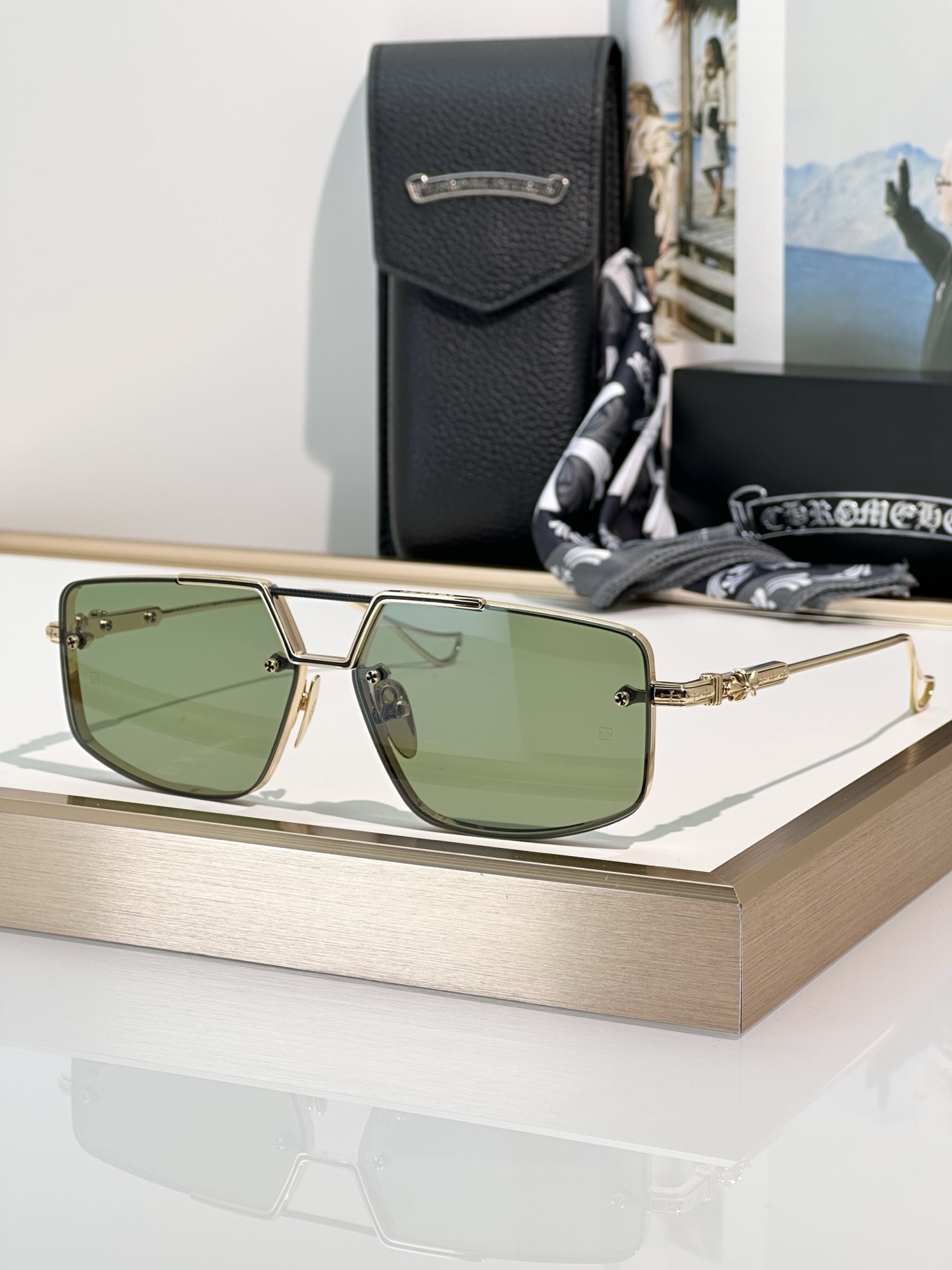 Chrome Hearts LOVEROD Sunglasses - Gold Frame, Gradient Lenses, Luxury Eyewear 6 i1748768079974 1339 0 5