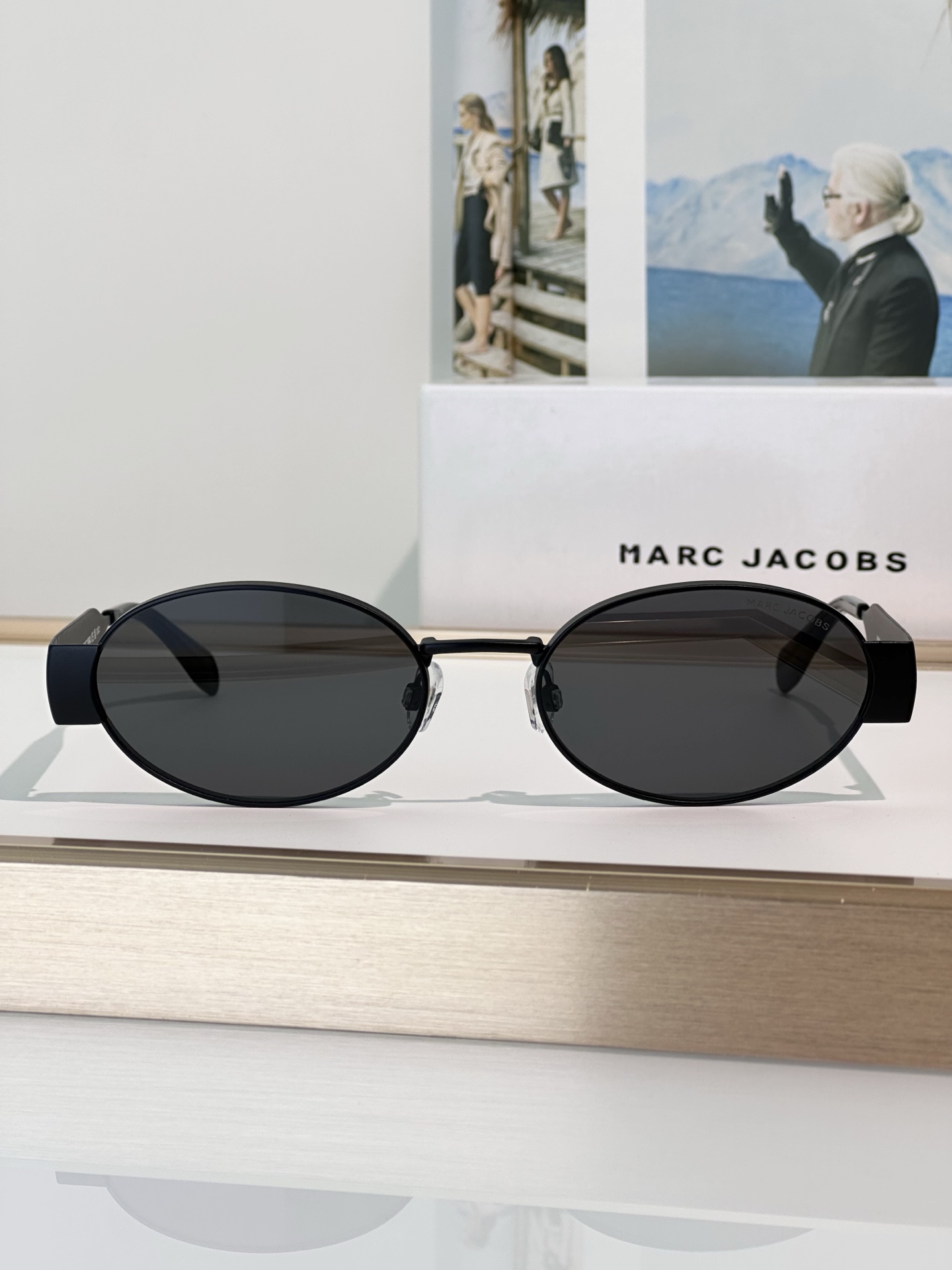Marc Jacobs MARC806/S Gold-Tone Oval Sunglasses with Black Lenses, 58mm 9 i1749187469185 2636 0 7