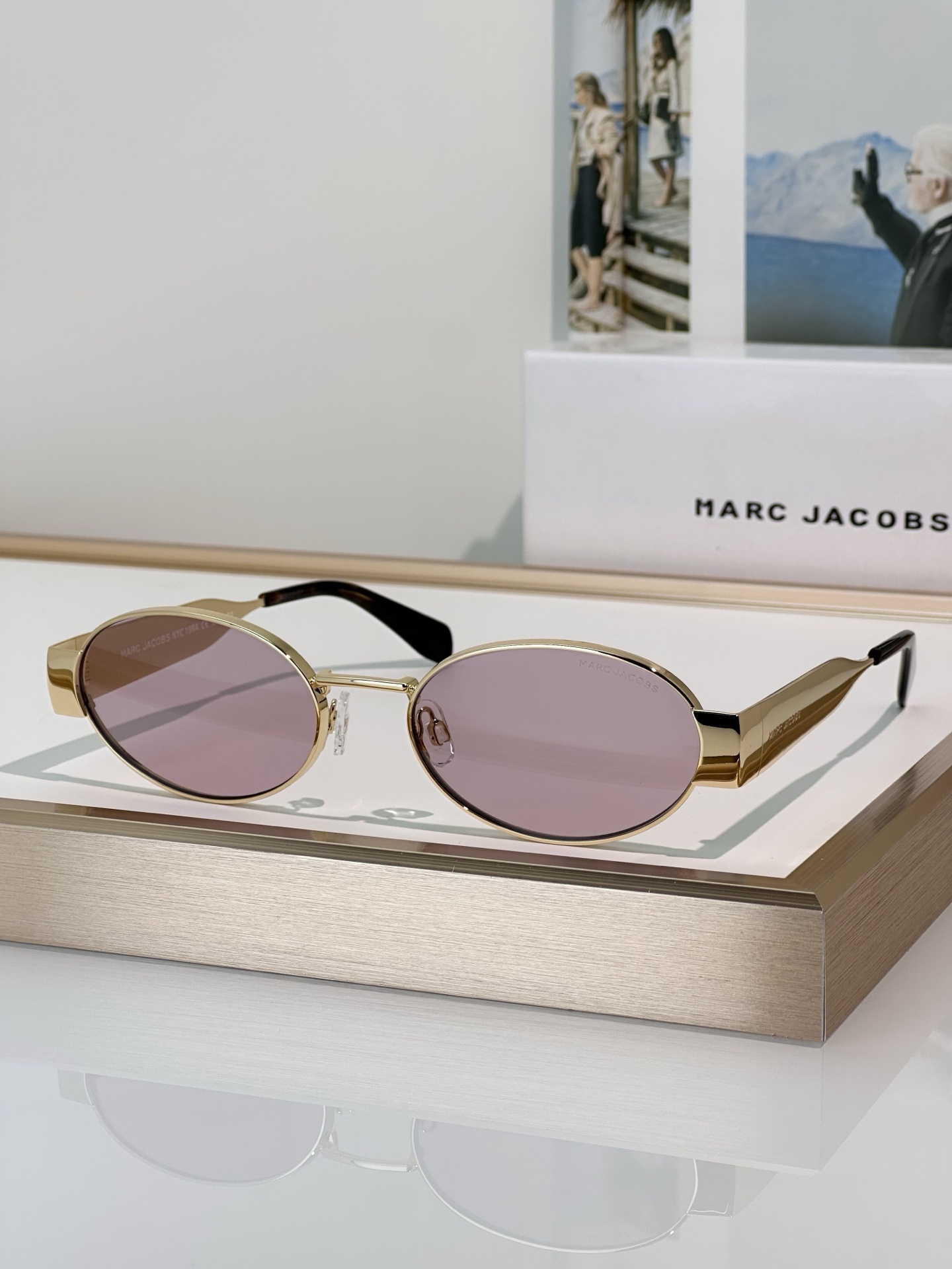 Marc Jacobs MARC806/S Gold-Tone Oval Sunglasses with Black Lenses, 58mm 4 i1749187470447 7175 0 2