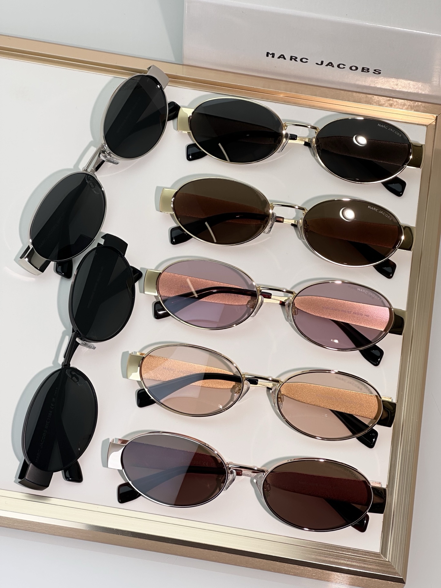 Marc Jacobs MARC 806/S Oval Sunglasses | Stylish Shades | 58-19-140 2 i1749187483481 7606 0 0