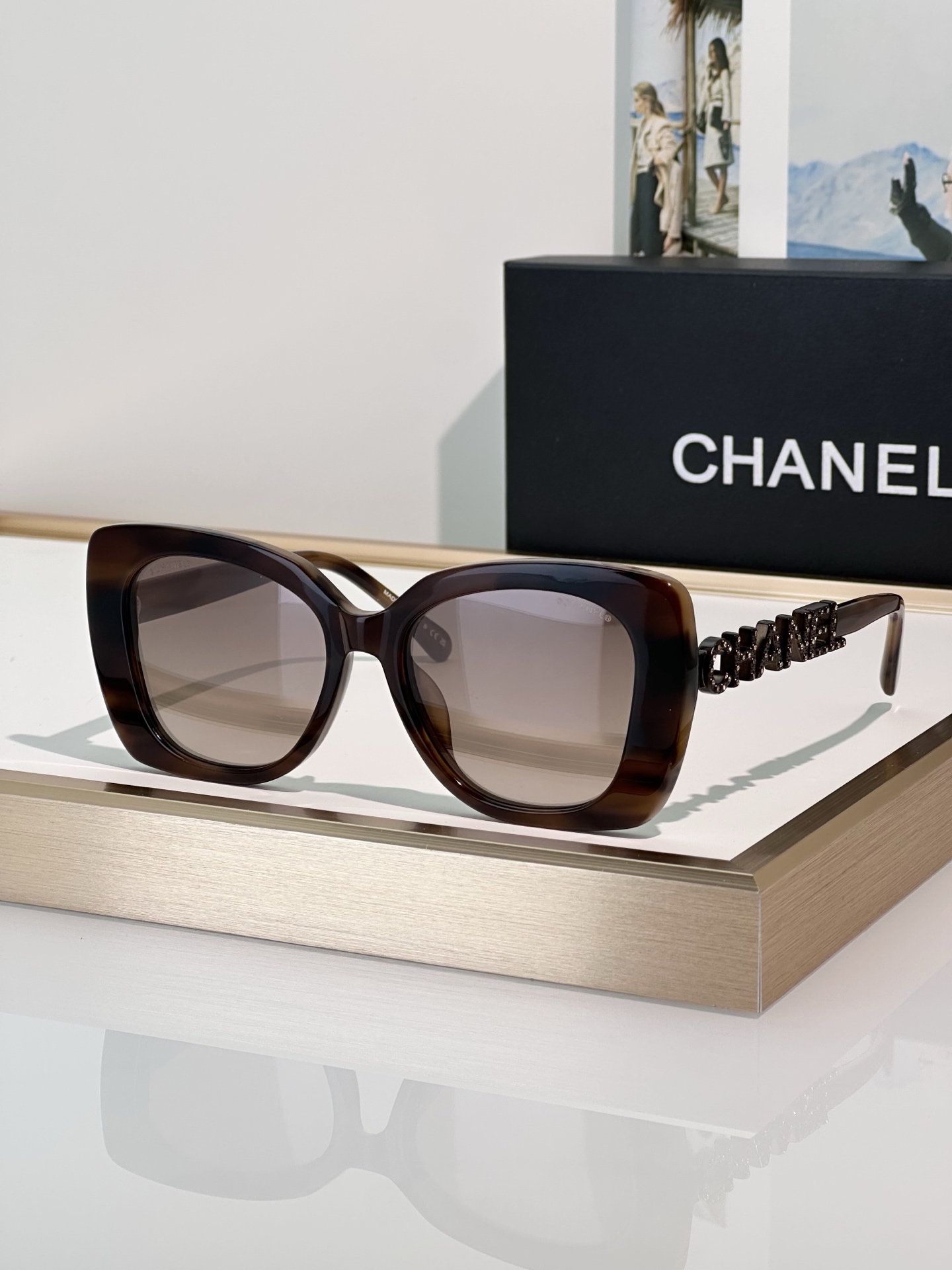 Chanel Sunglasses 5422-B-A