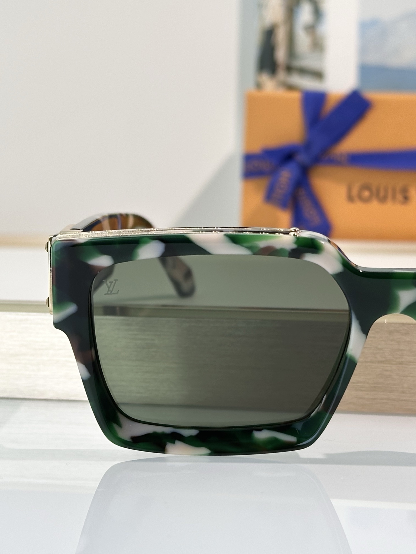 Designer Sunglasses Z2189E