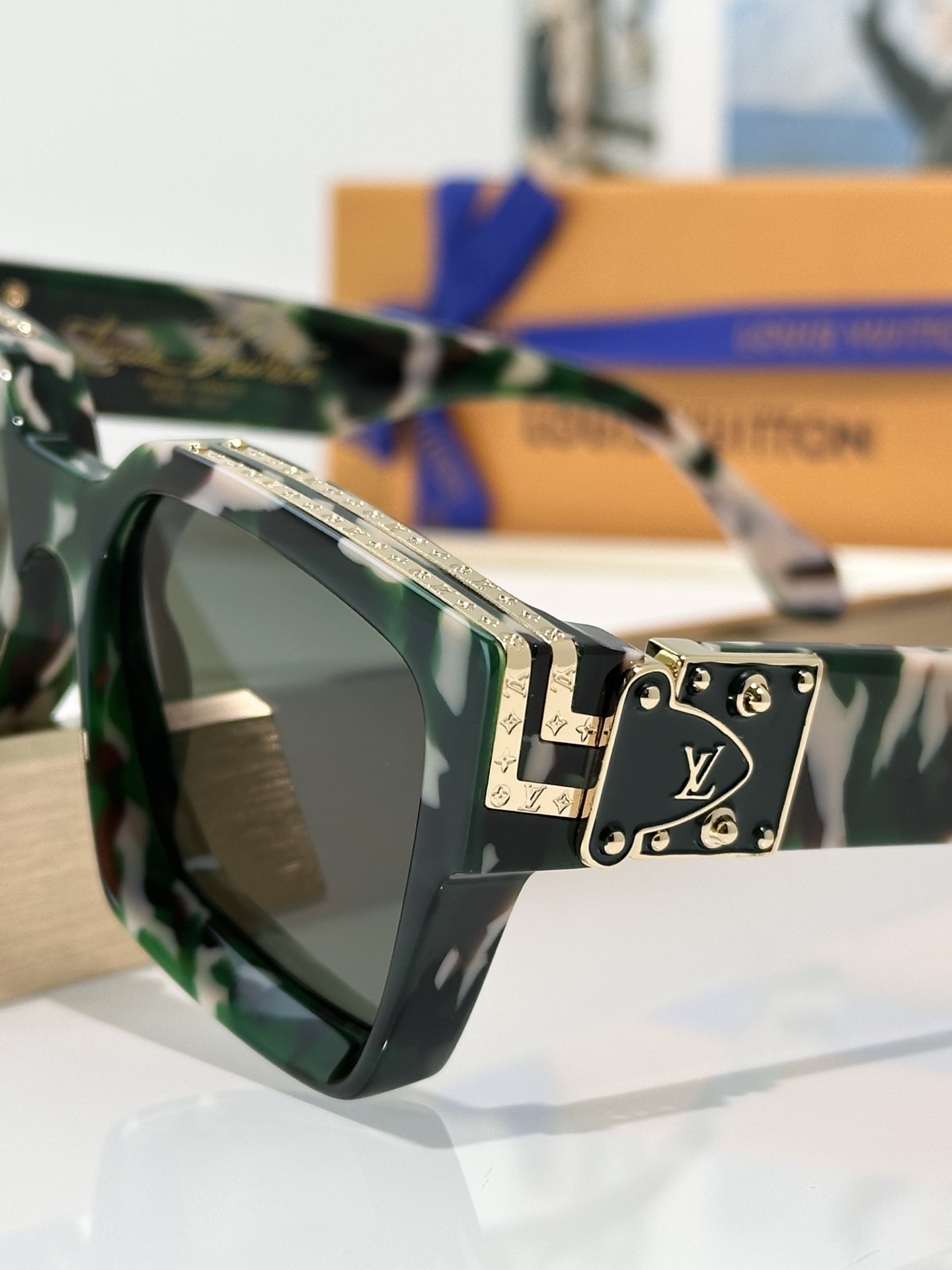 Designer Sunglasses Z2189E