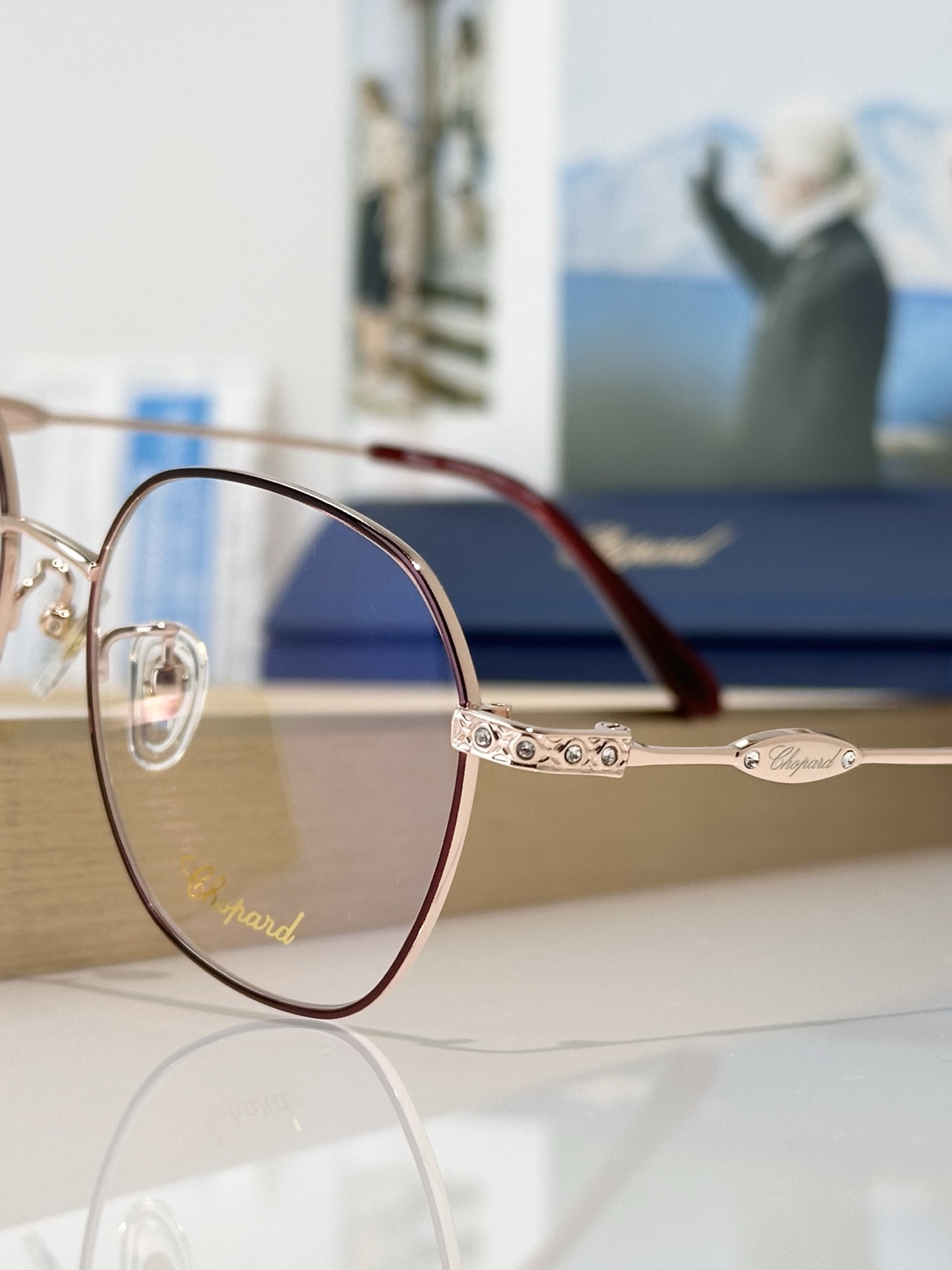 Designer Sunglasses VCHM03J