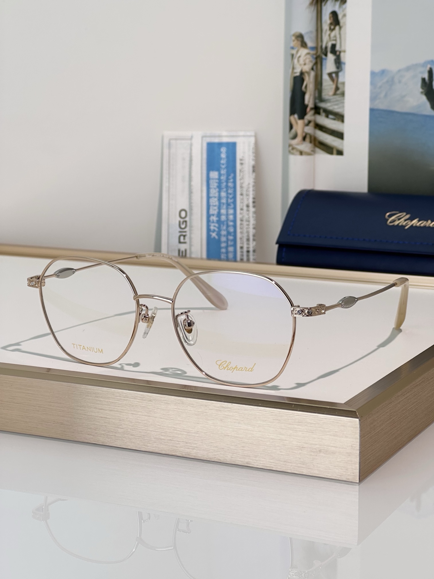 Designer Sunglasses VCHM03J