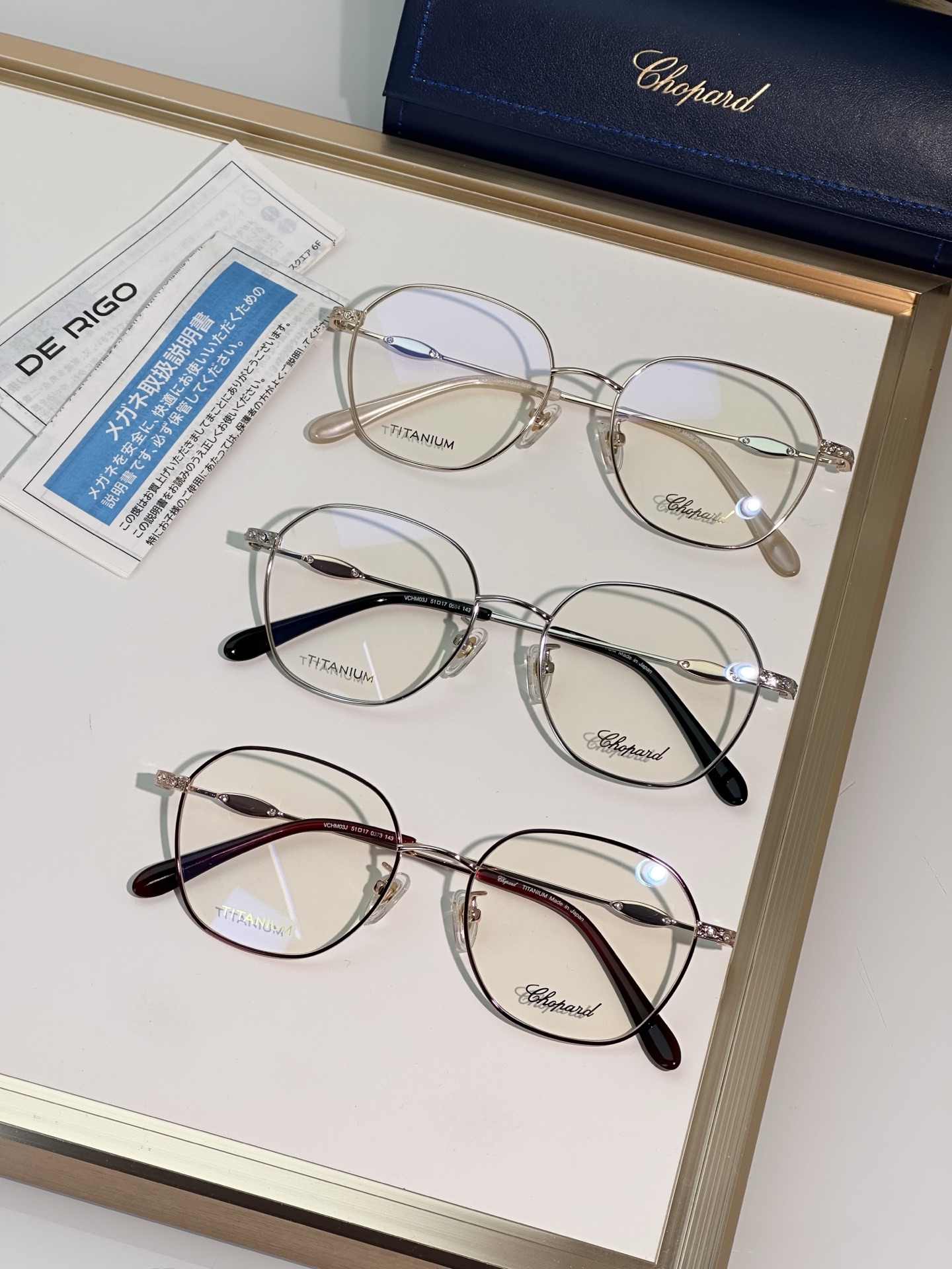 Designer Sunglasses VCHM03J